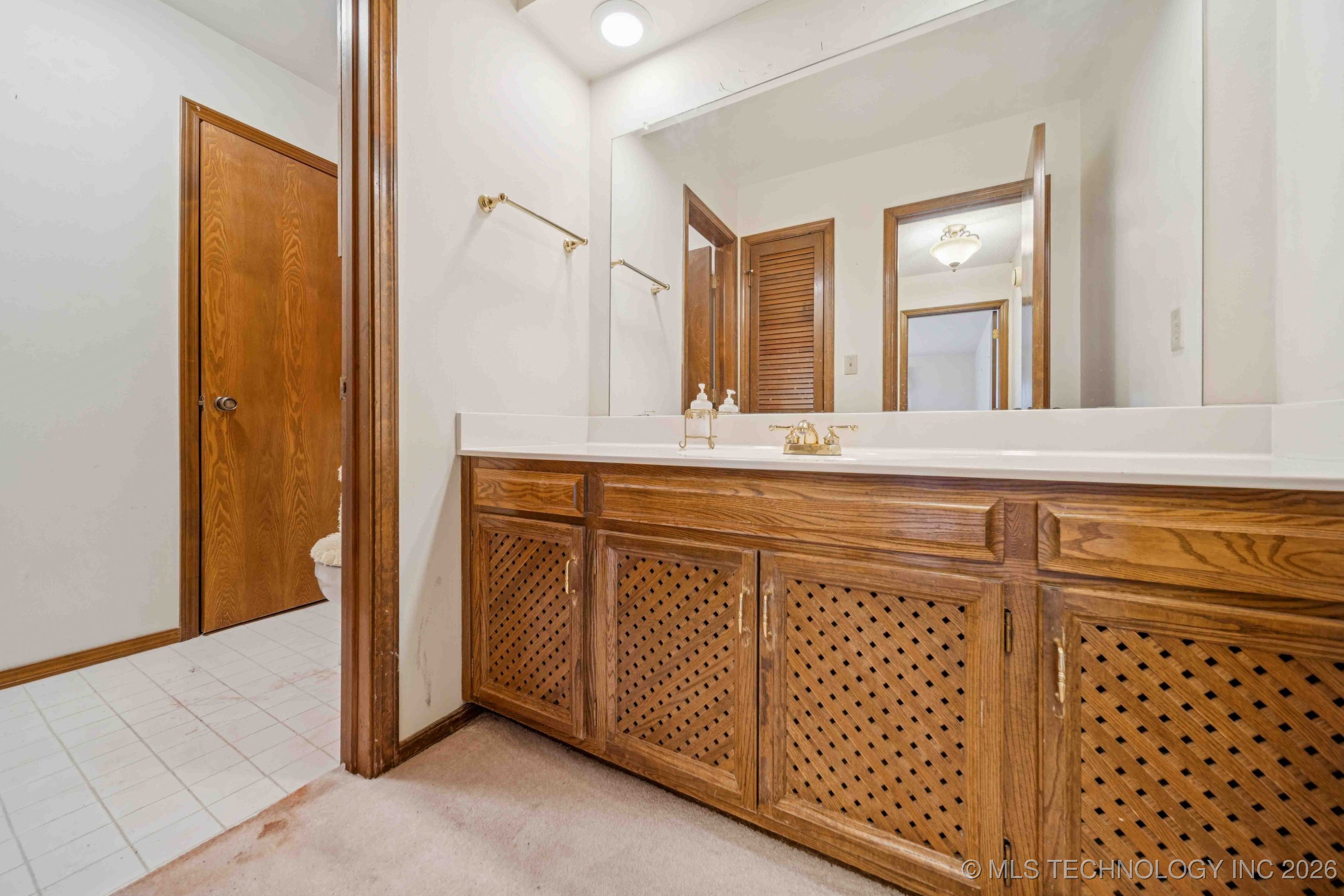 9752 S Lakewood Avenue Property Photo 33