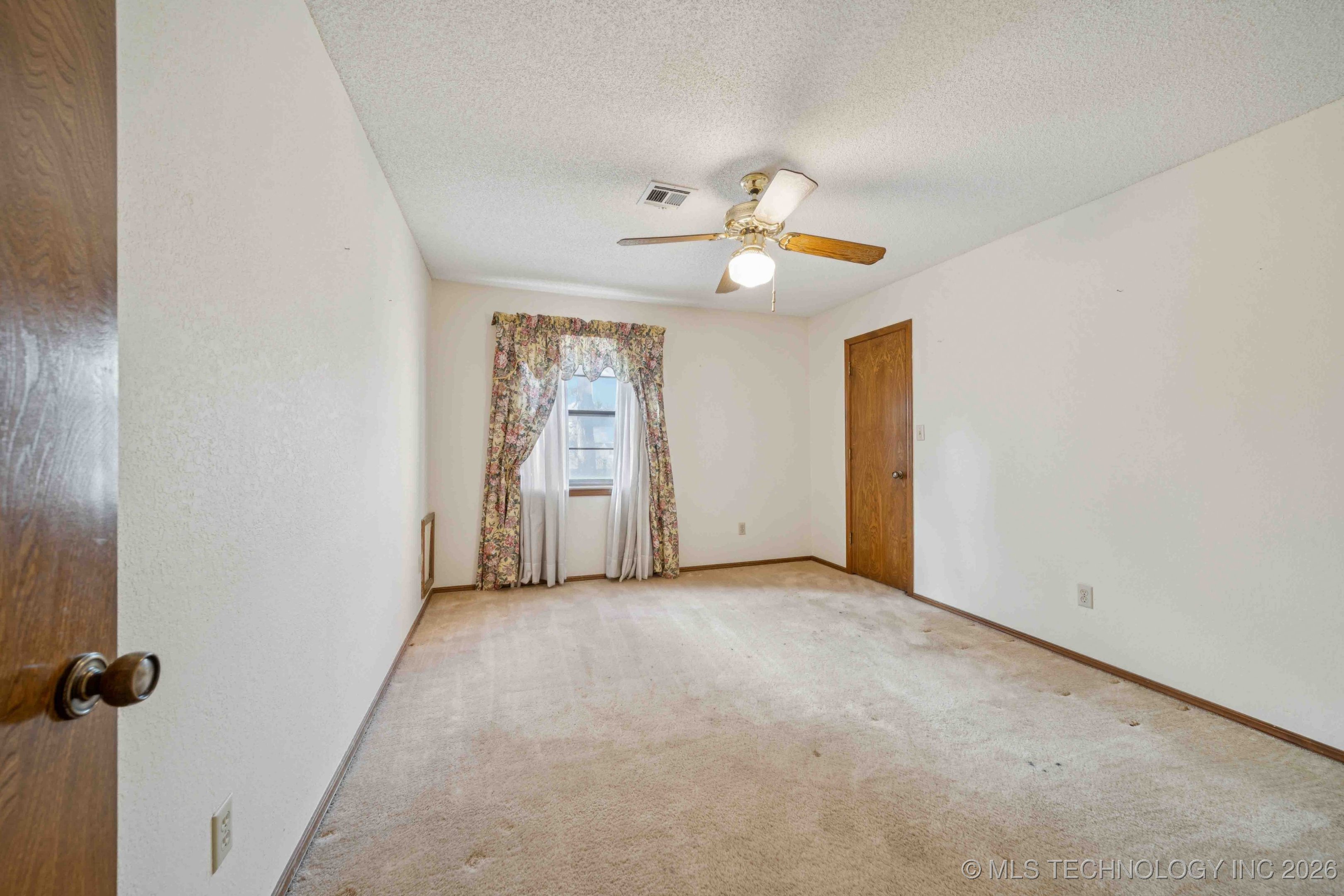 9752 S Lakewood Avenue Property Photo 39