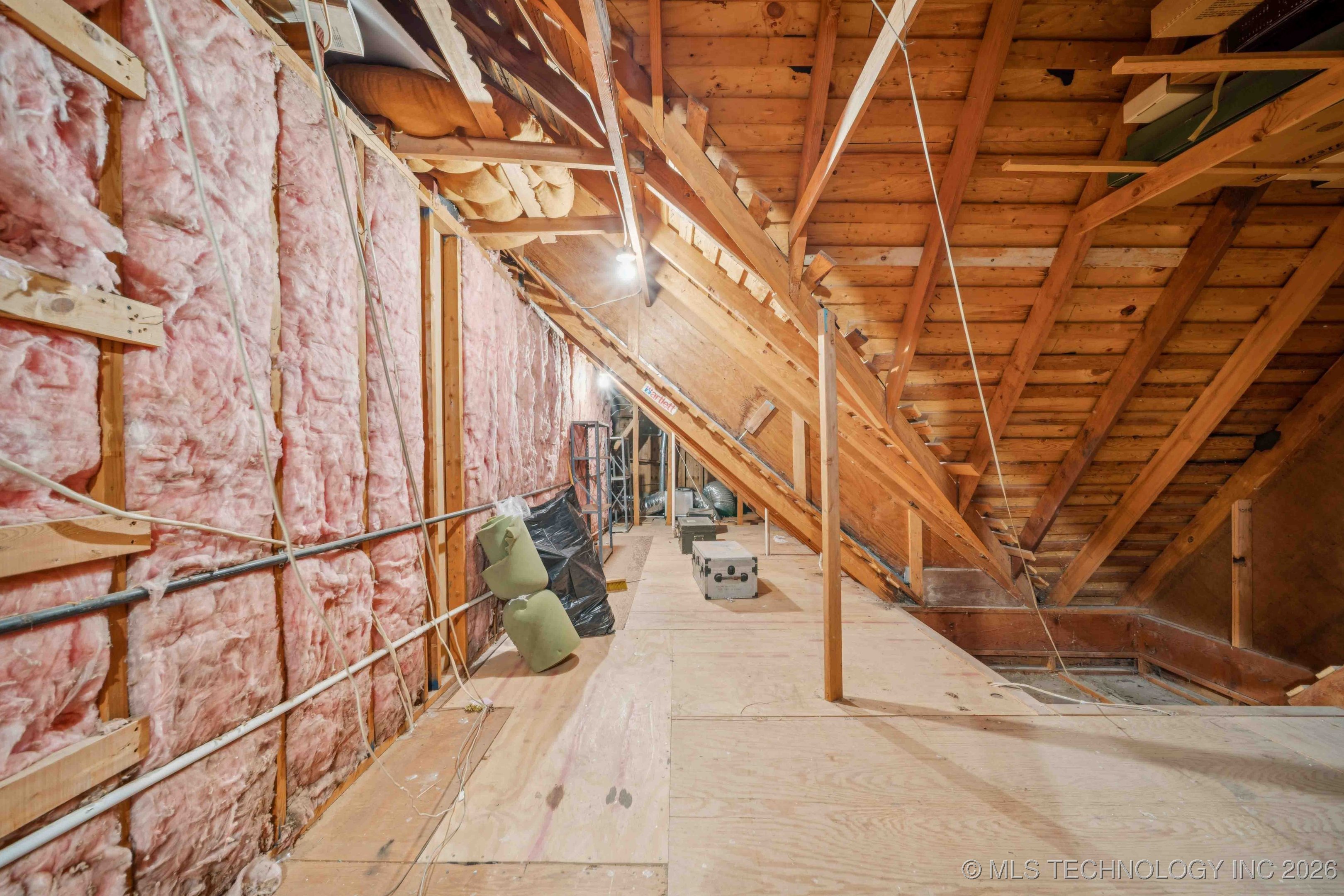 9752 S Lakewood Avenue Property Photo 42