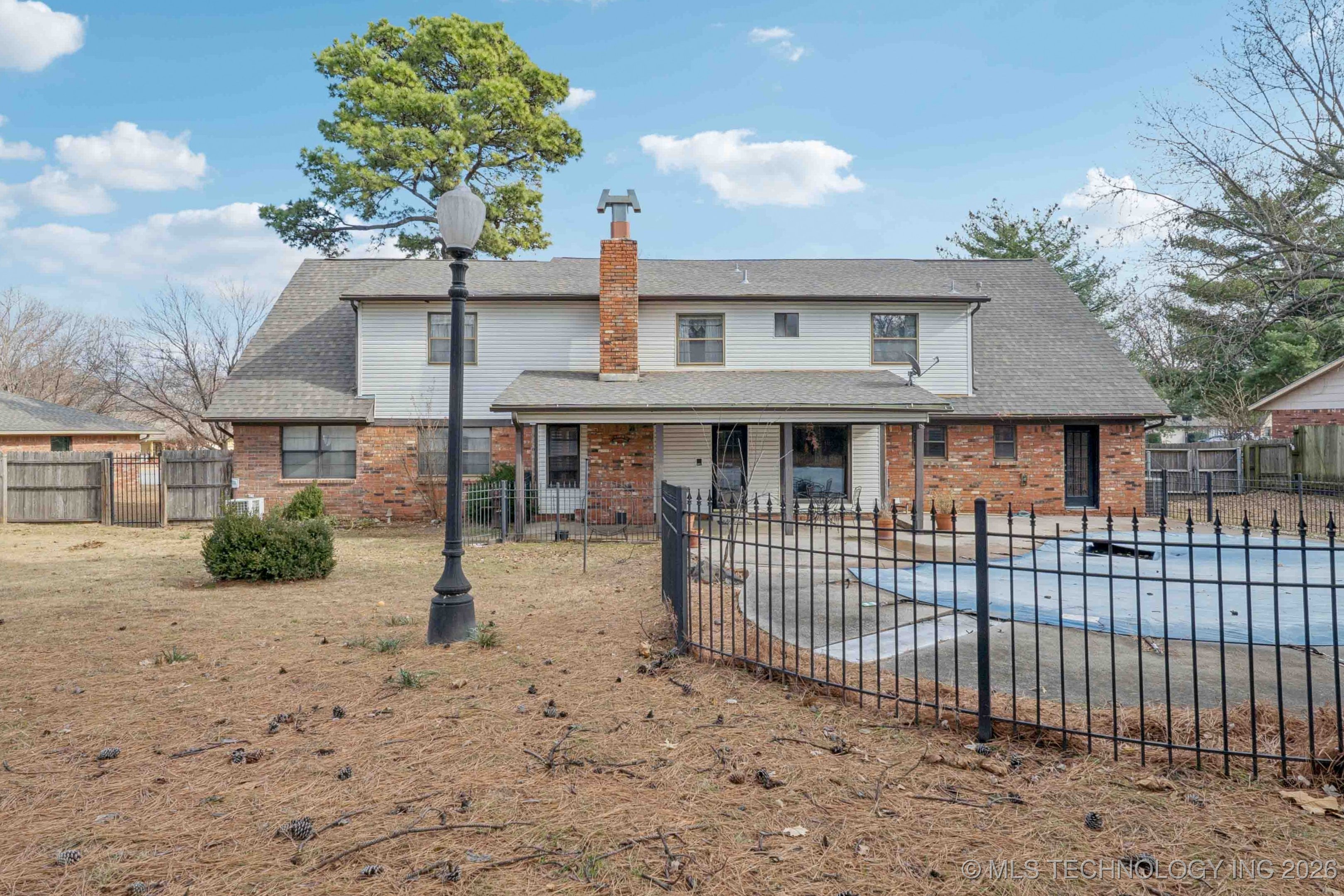 9752 S Lakewood Avenue Property Photo 44