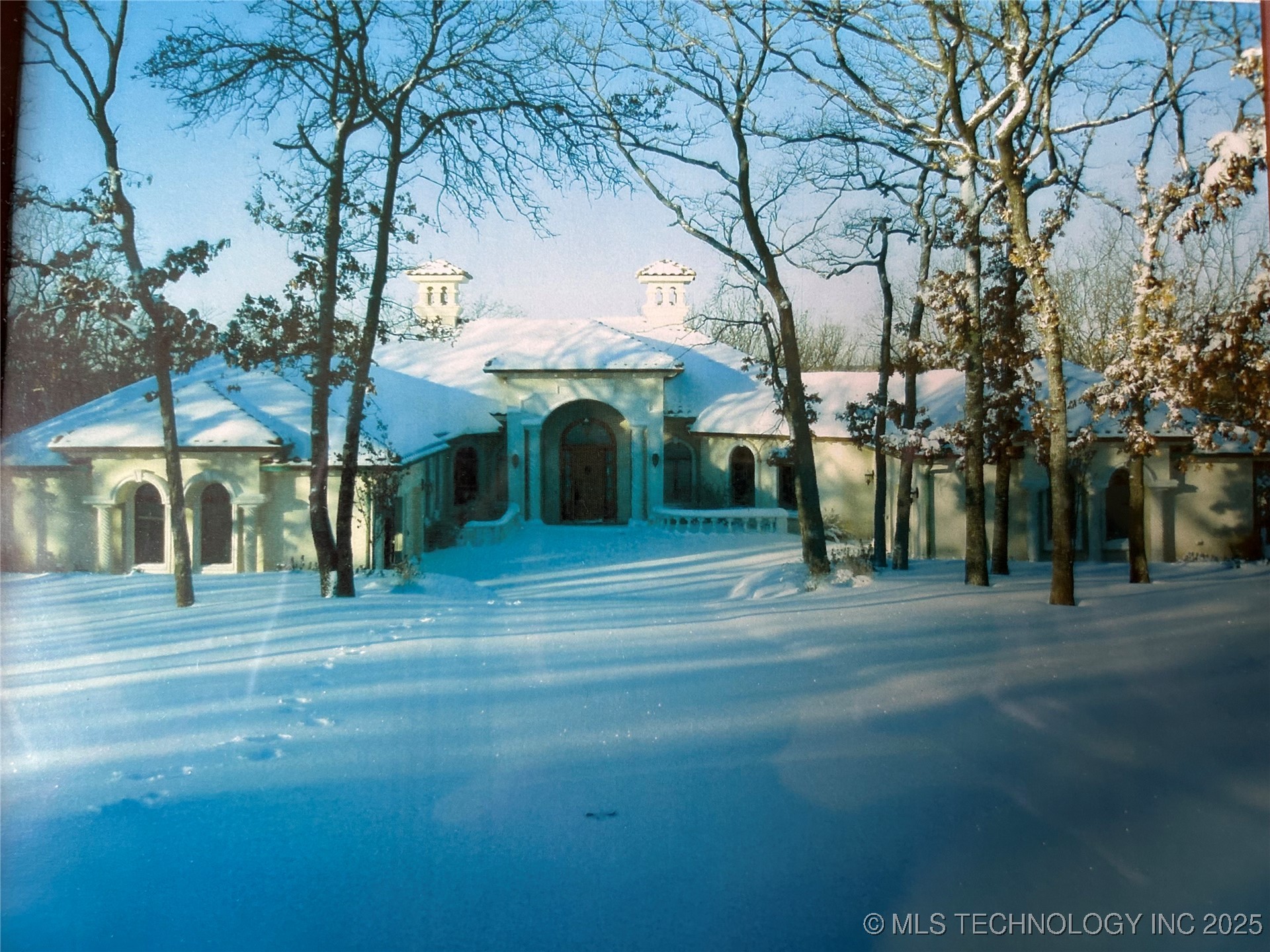 2125 W 73rd Street Property Photo 3