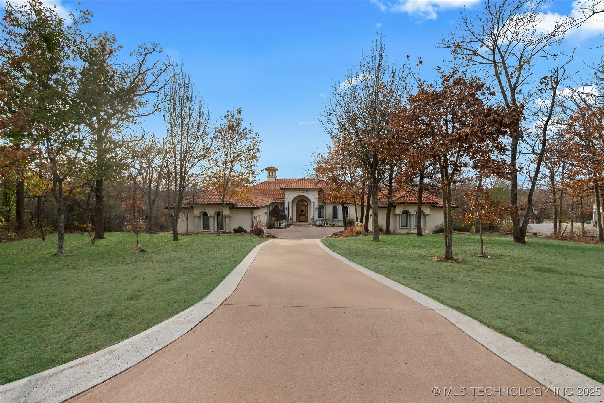 2125 W 73rd Street Property Photo 6