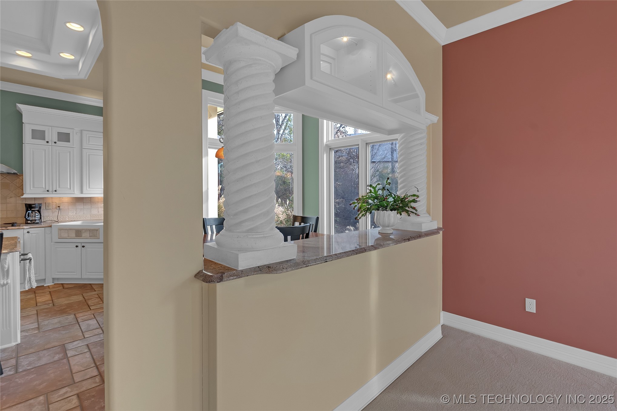 2125 W 73rd Street Property Photo 27