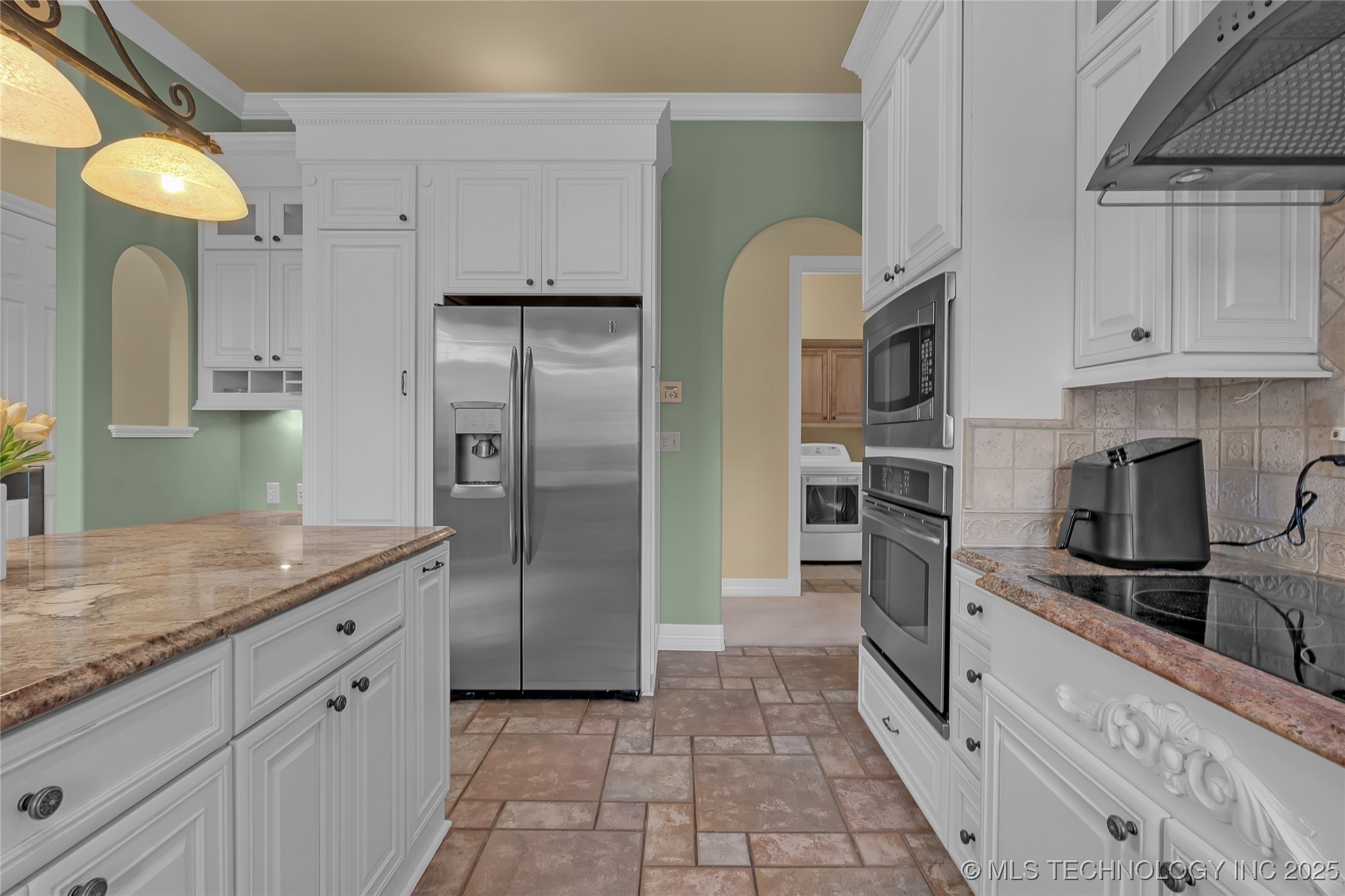 2125 W 73rd Street Property Photo 36