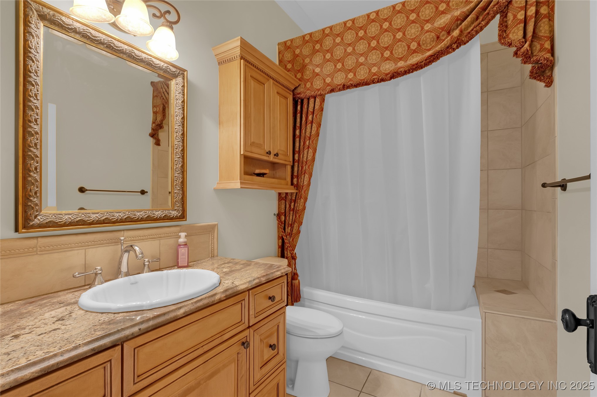 2125 W 73rd Street Property Photo 42