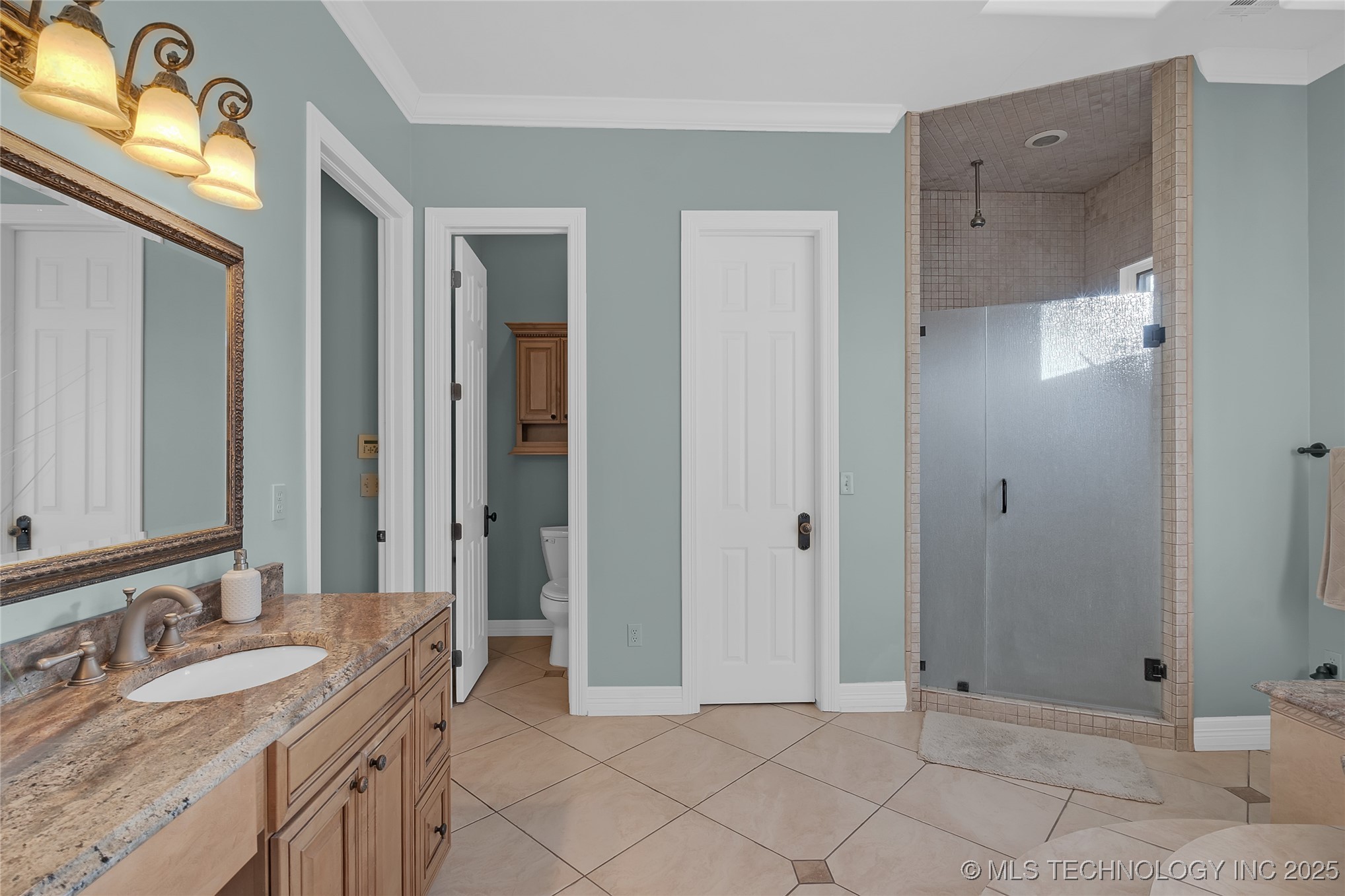 2125 W 73rd Street Property Photo 59