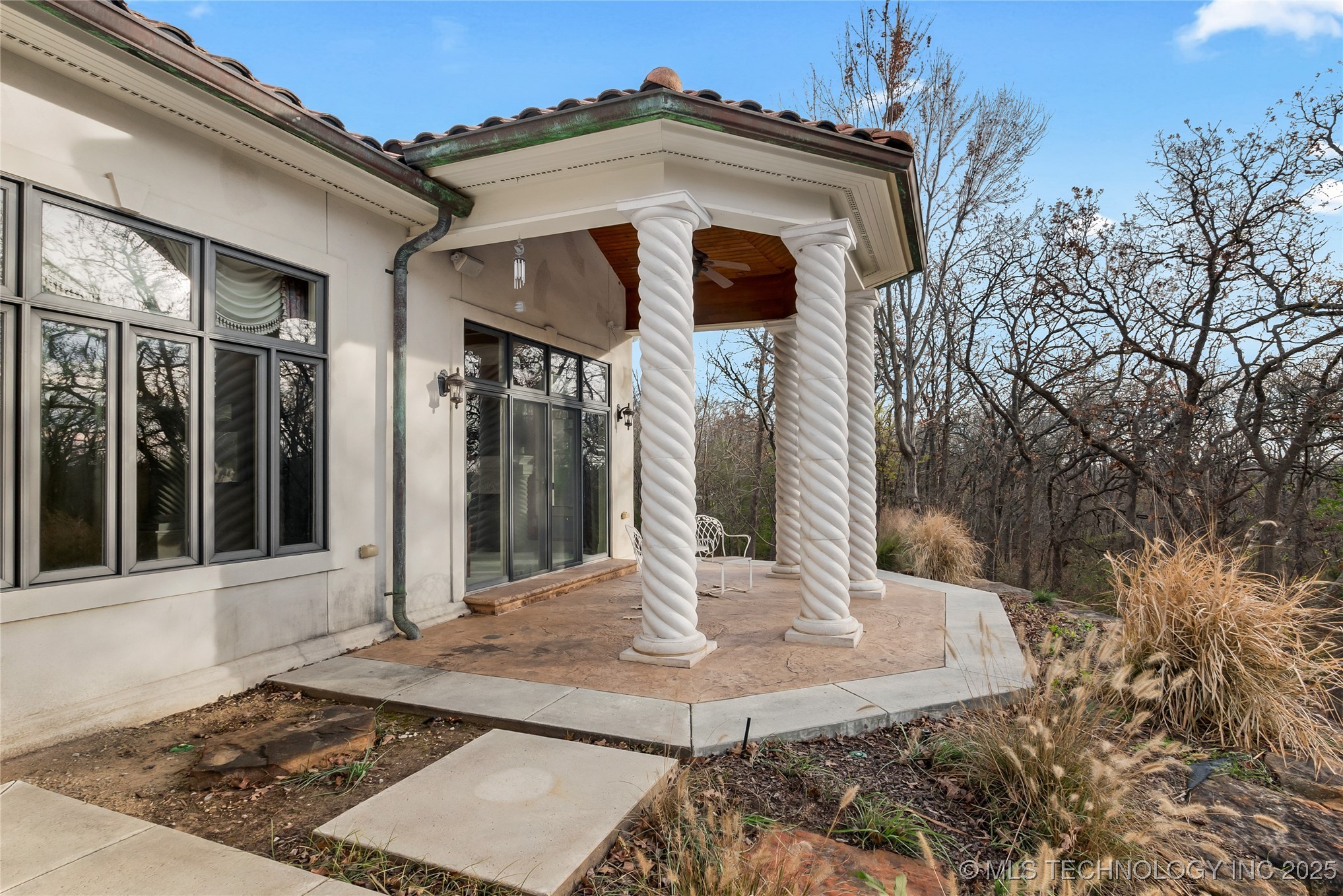 2125 W 73rd Street Property Photo 67