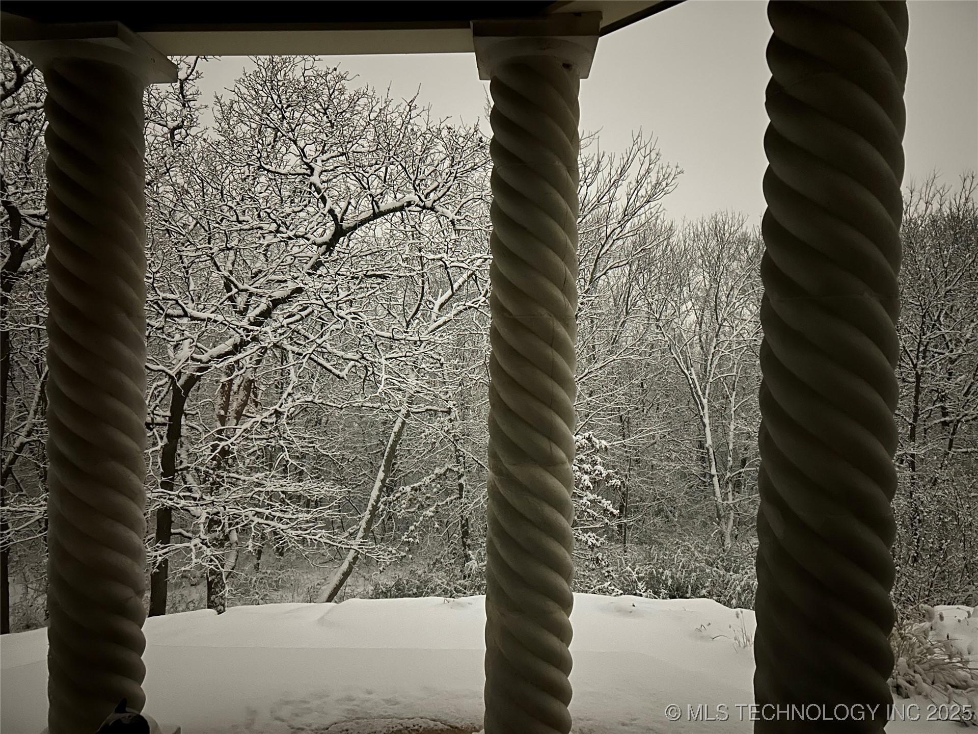 2125 W 73rd Street Property Photo 68