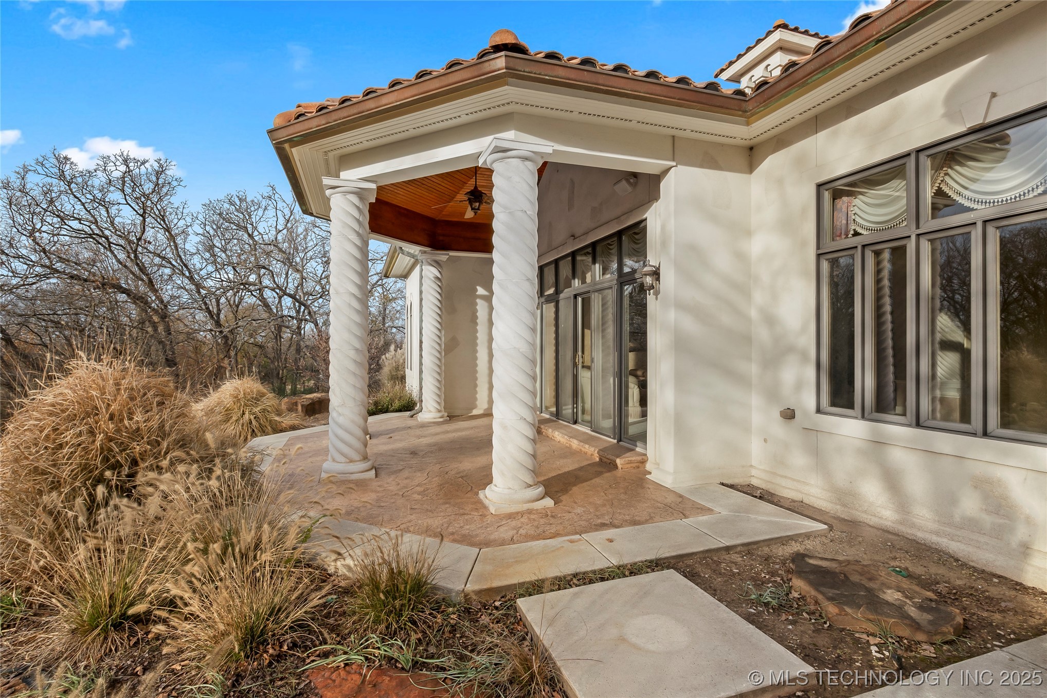 2125 W 73rd Street Property Photo 71