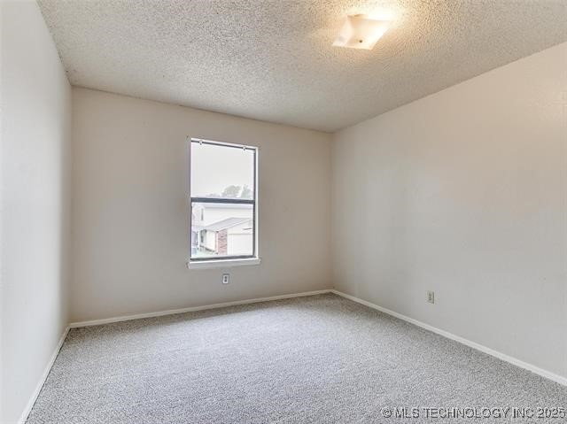 12923 E 28th Place Property Photo 30