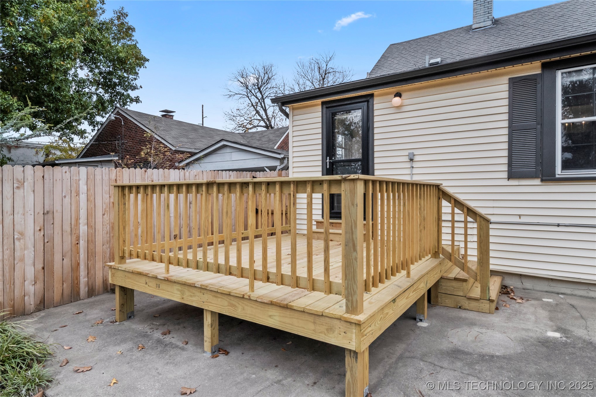 1116 S Richmond Avenue Property Photo 21