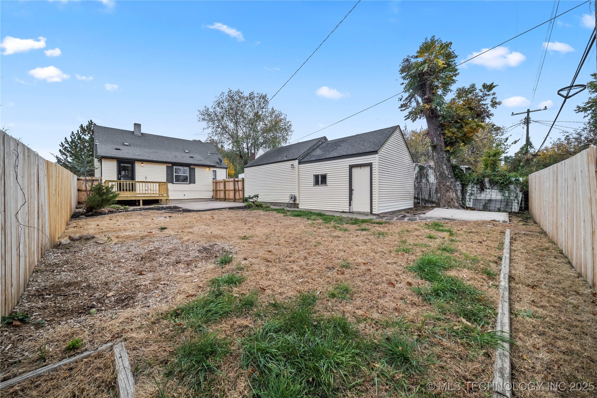 1116 S Richmond Avenue Property Photo 22