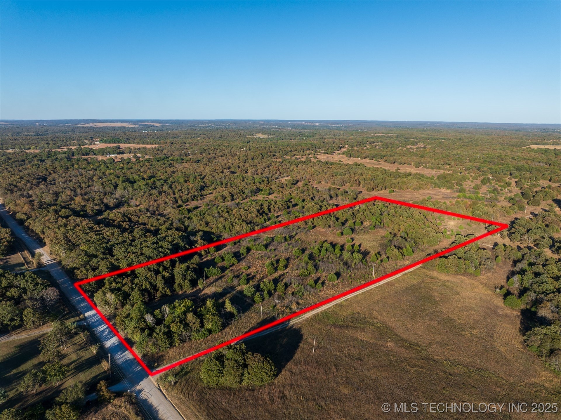 4 S 401 West Avenue Property Photo 1