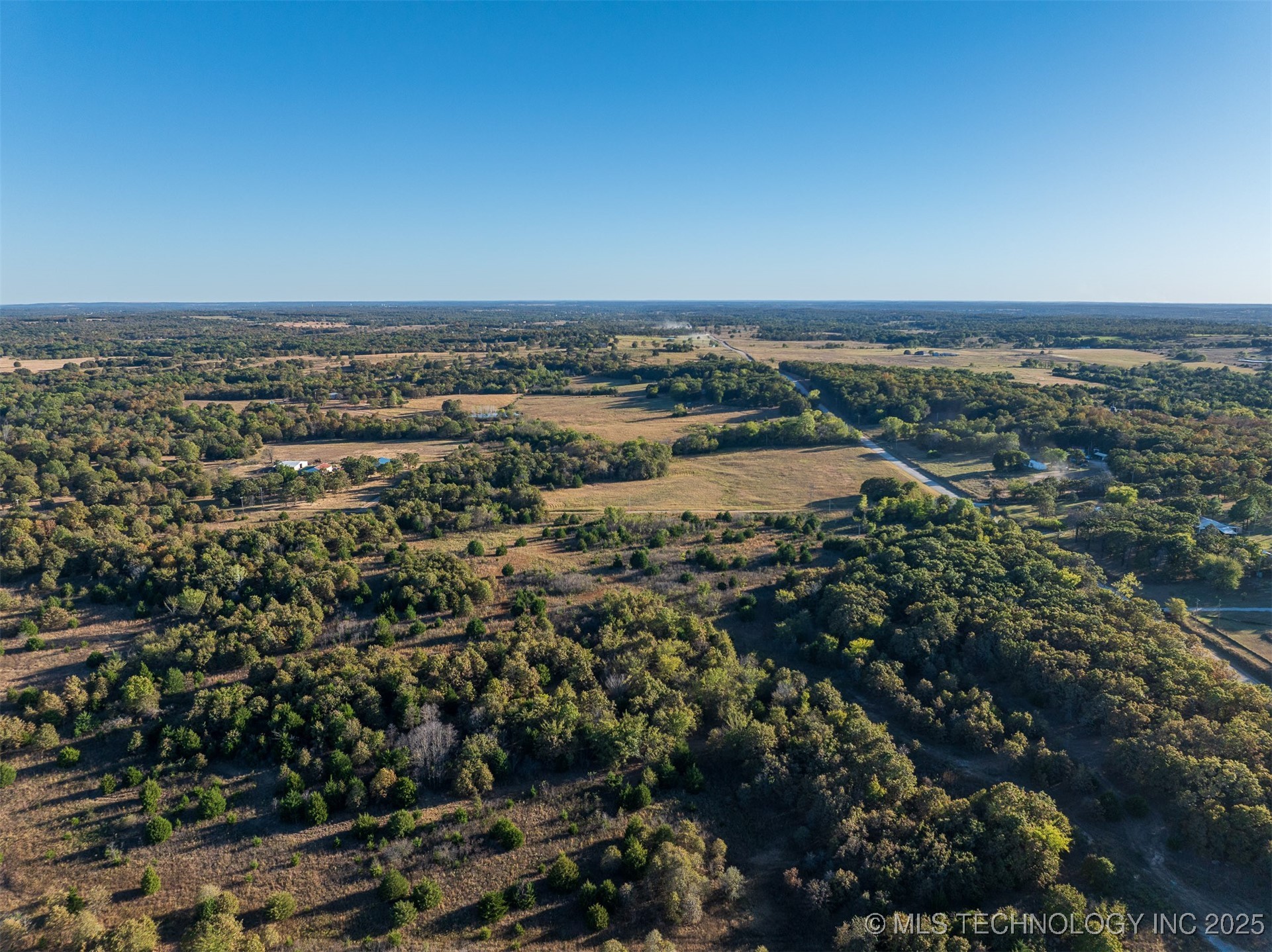 4 S 401 West Avenue Property Photo 12