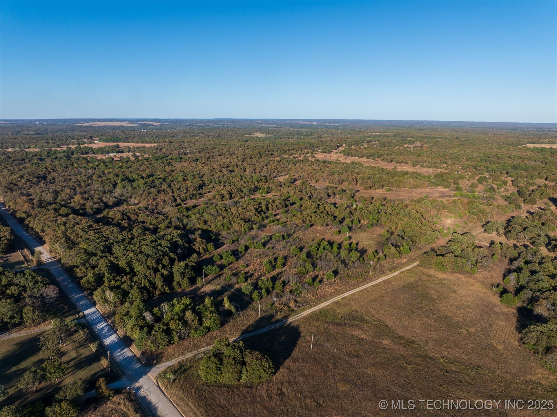 4 S 401 West Avenue Property Photo 16