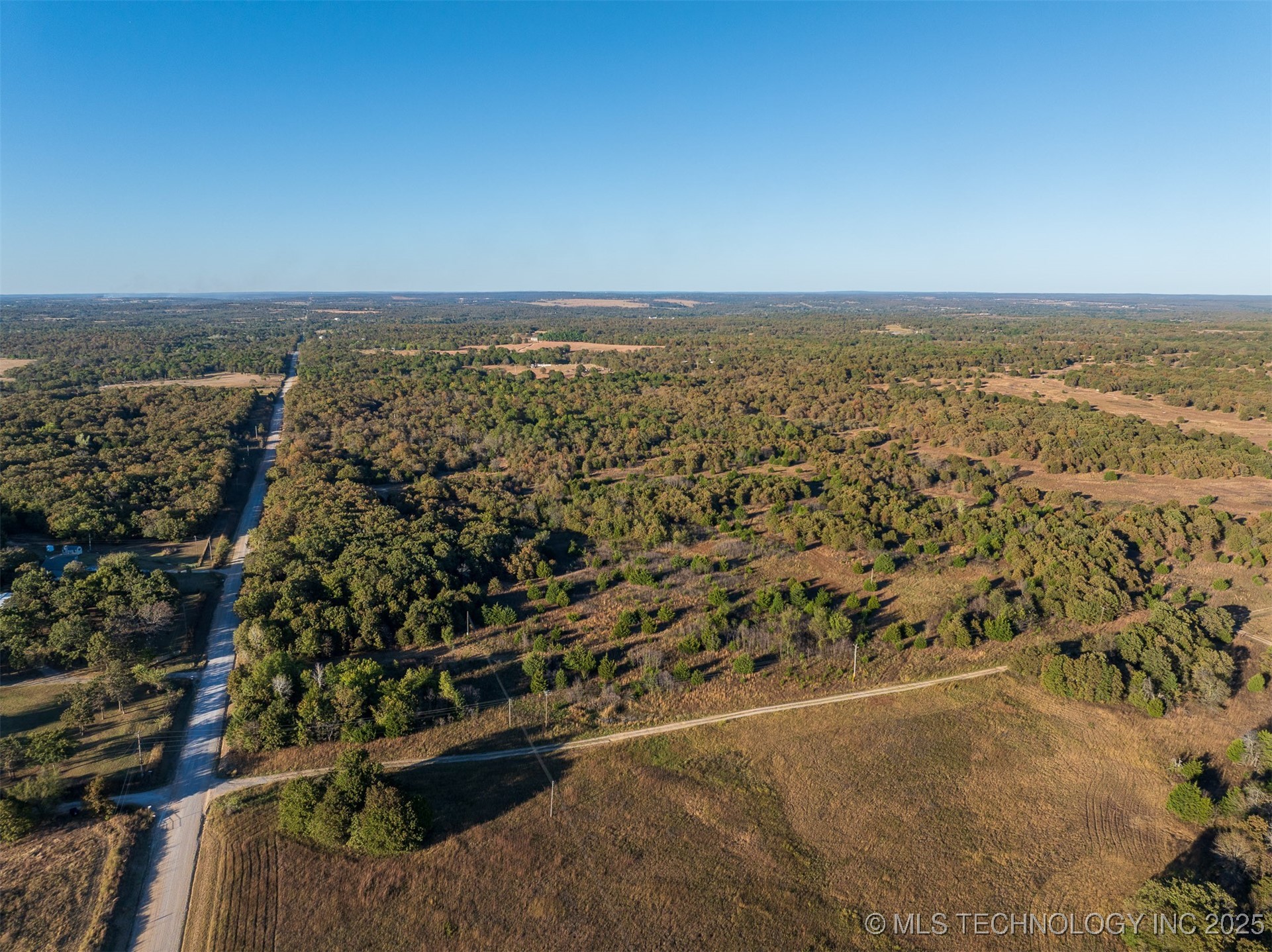 4 S 401 West Avenue Property Photo 17