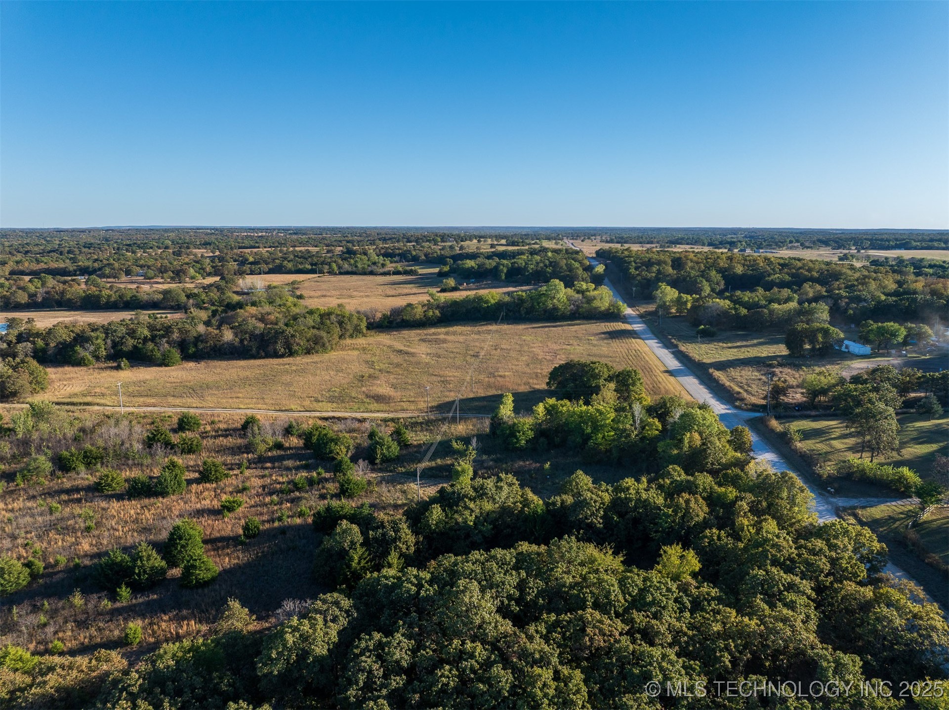 4 S 401 West Avenue Property Photo 26