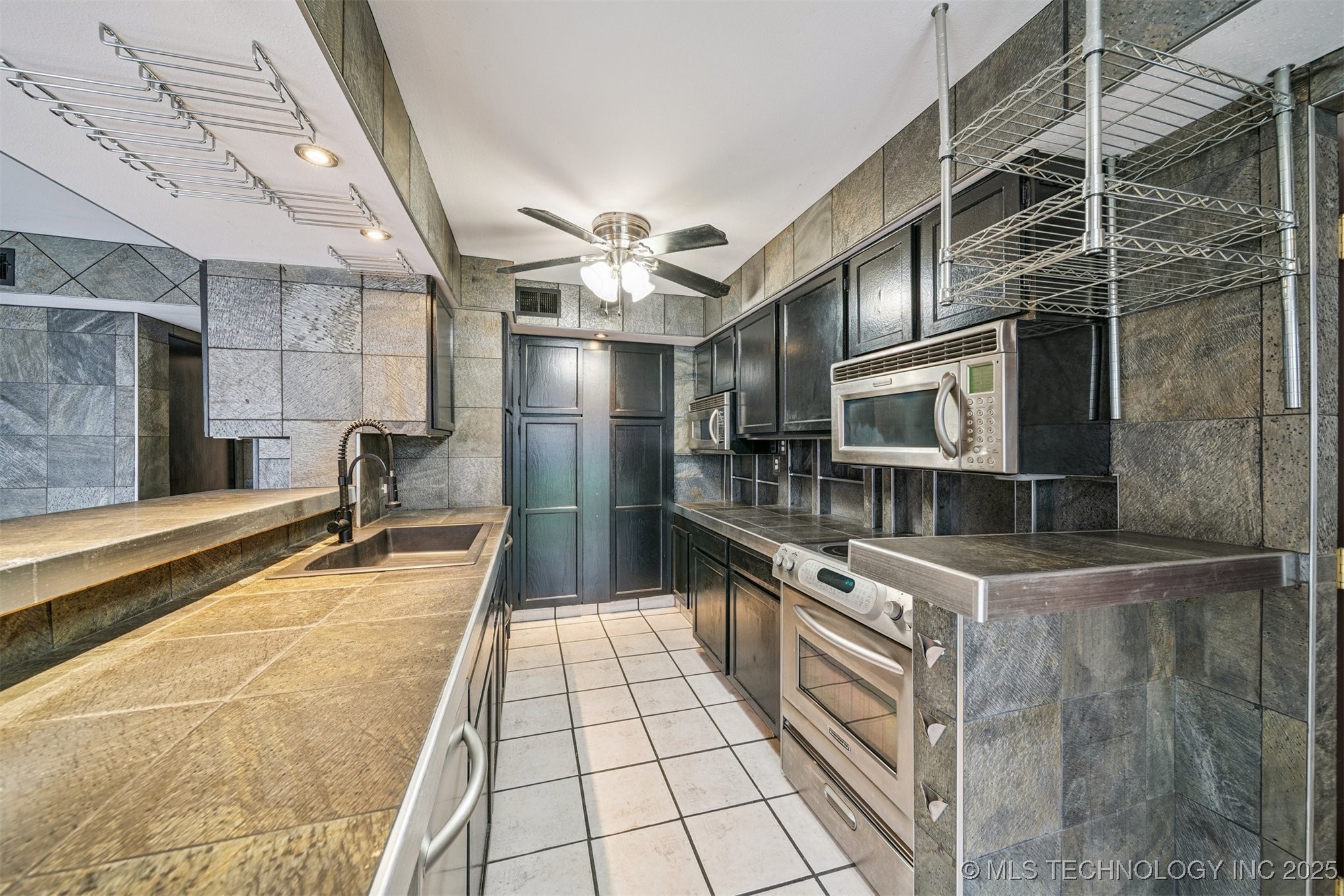 4444 E 68th Street 390 Property Photo 5