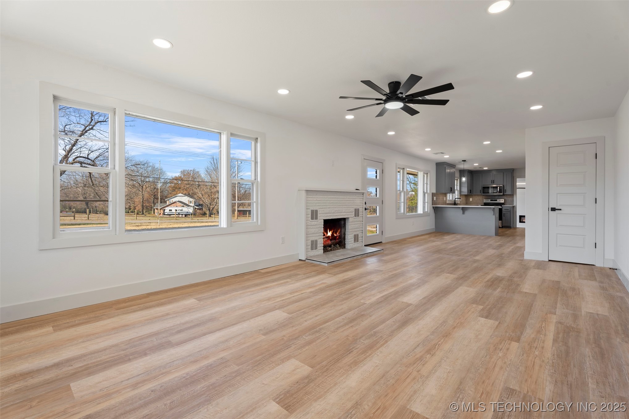 1505 East Street Sw Property Photo 6