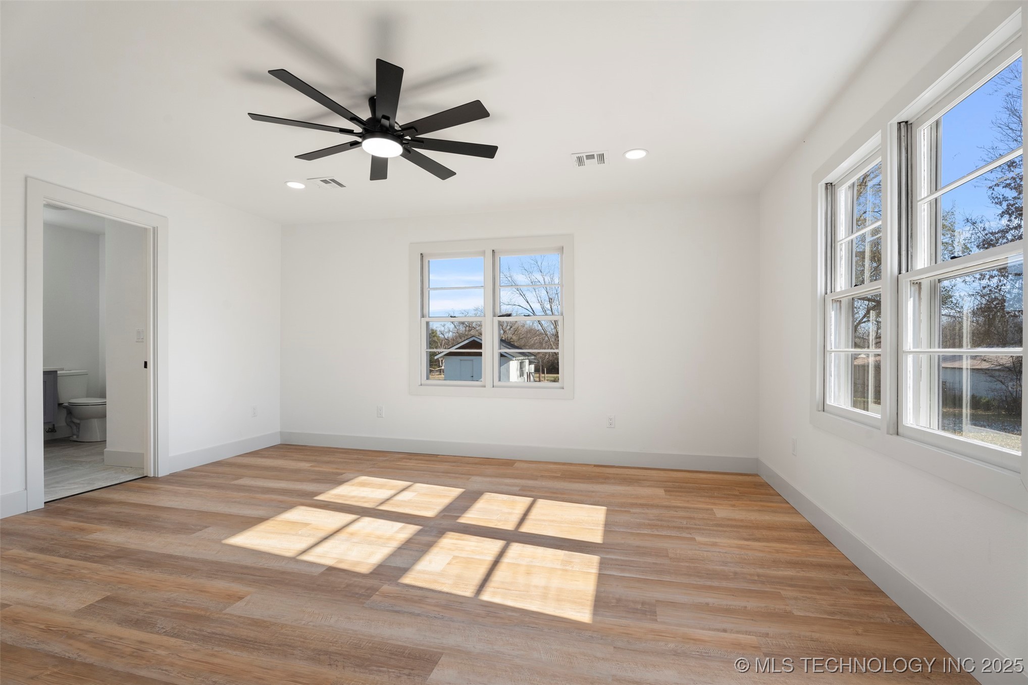 1505 East Street Sw Property Photo 16