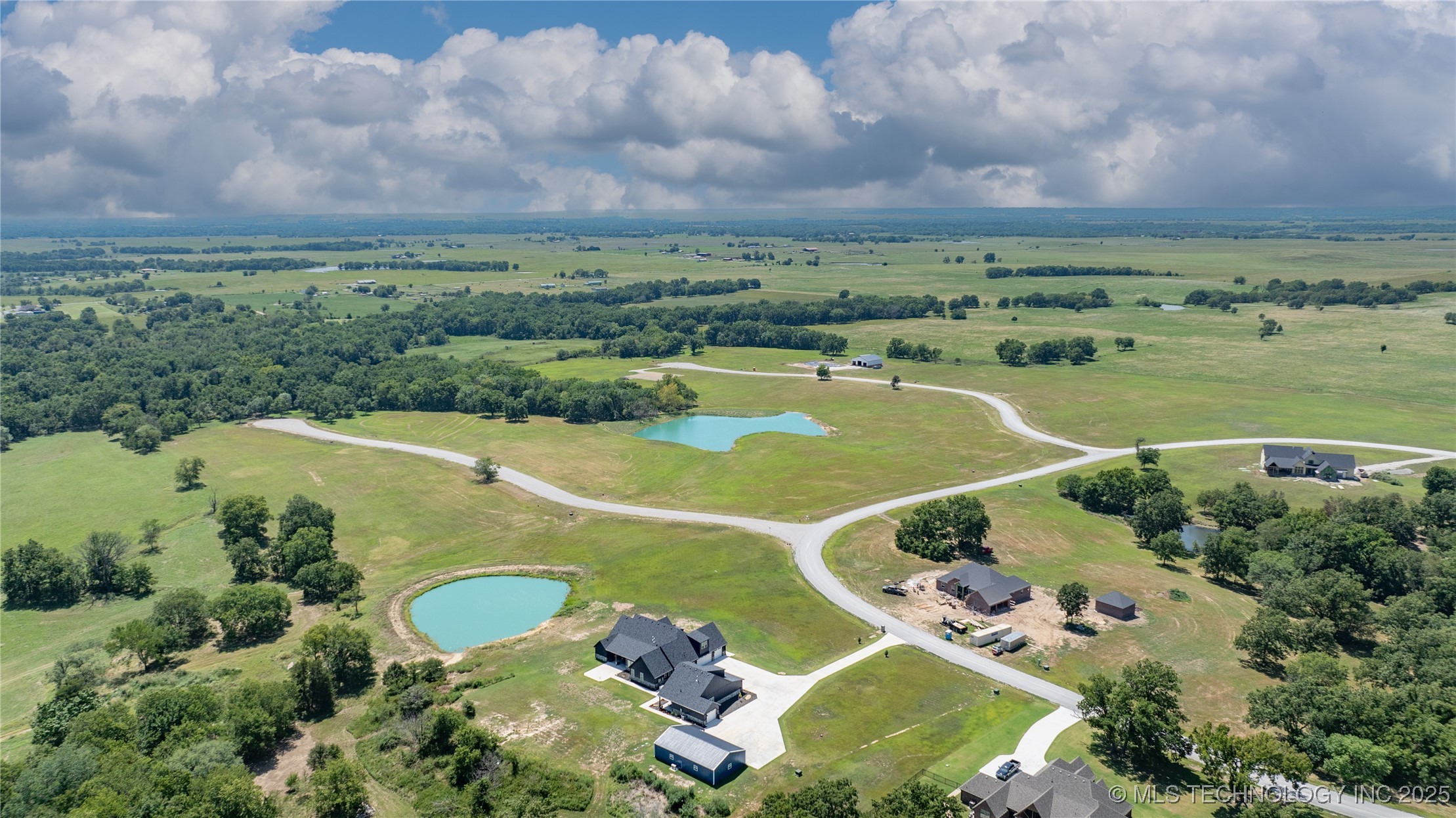 22 N 3994 Lane Property Photo 4