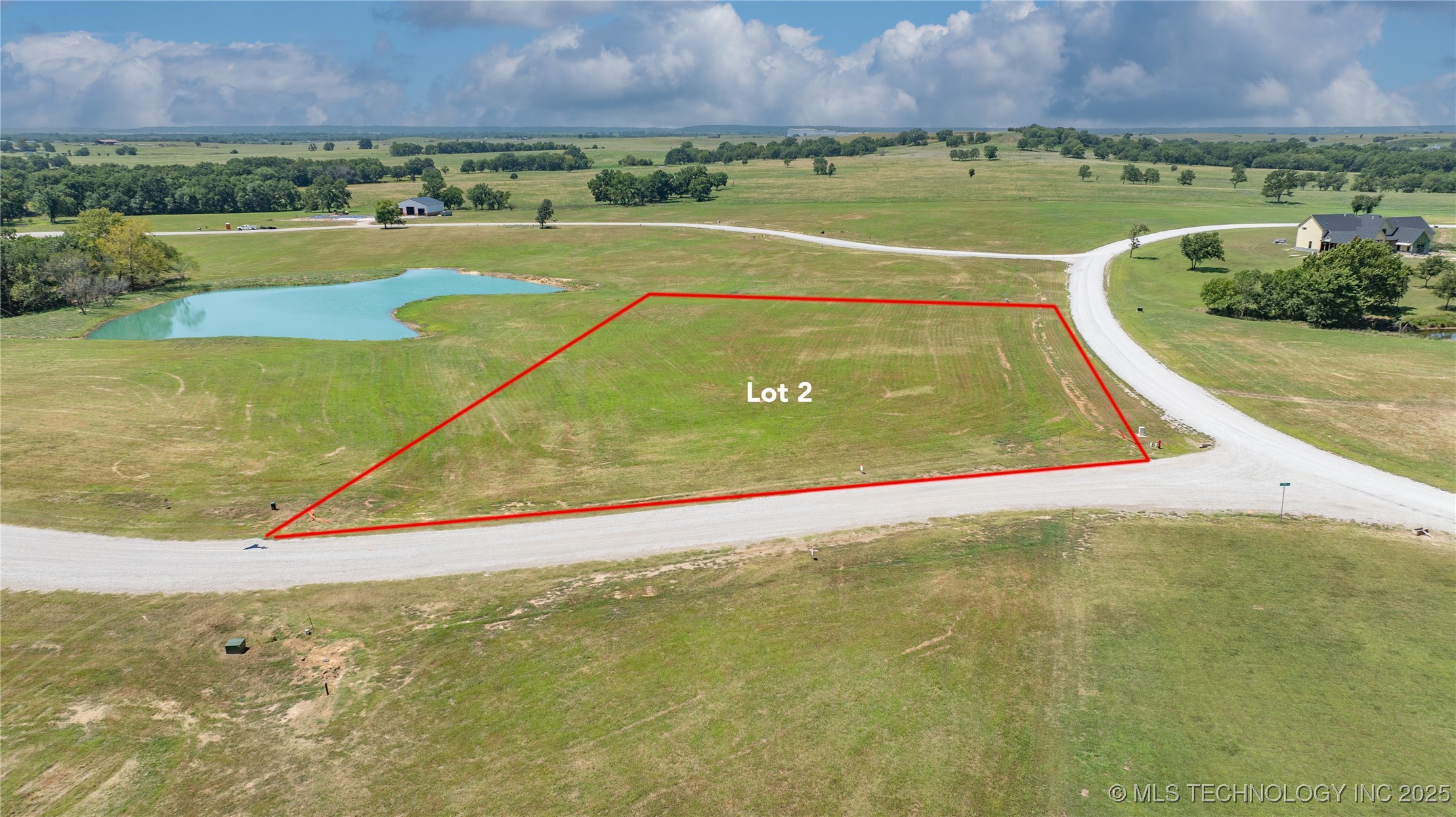 2 N 3996 Drive Property Photo 1