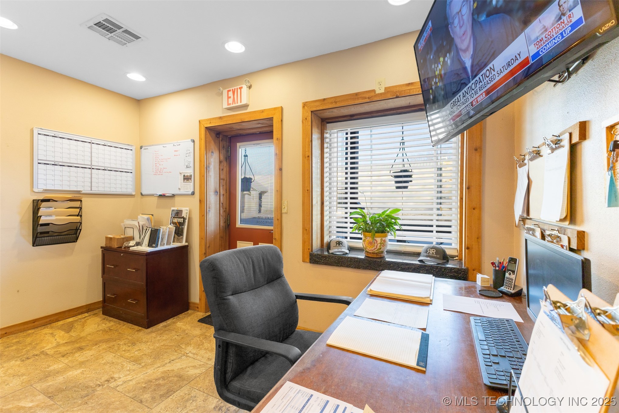 723 N Oak Property Photo 21