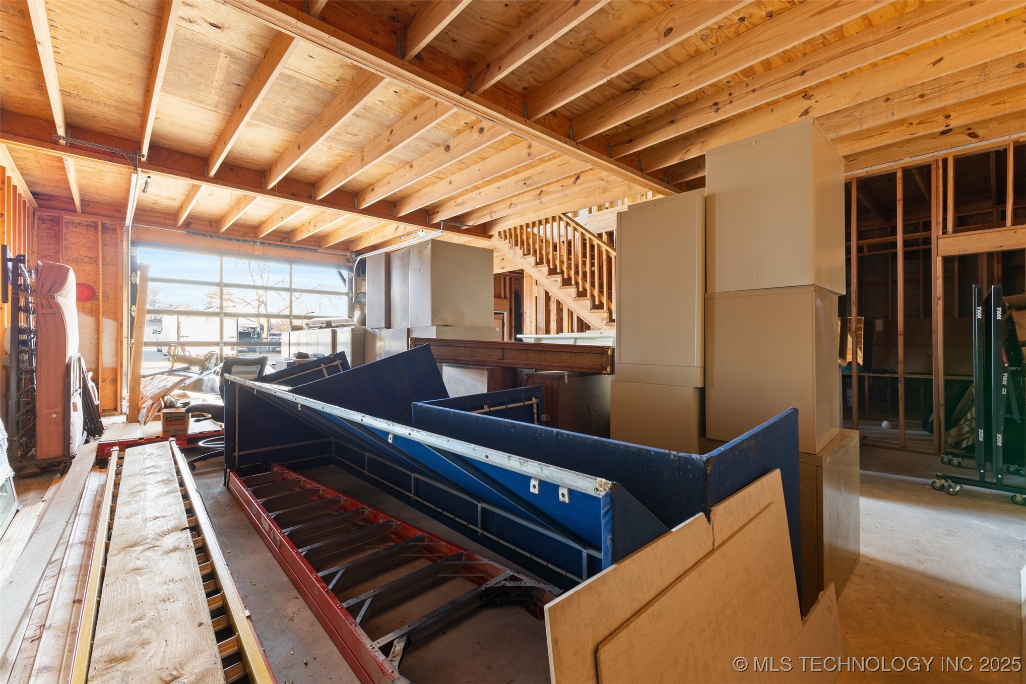 723 N Oak Property Photo 31