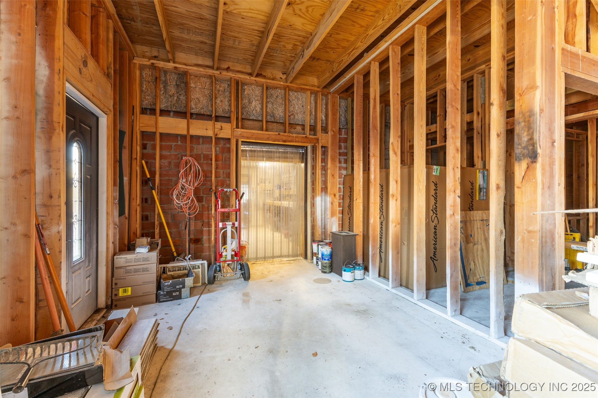 723 N Oak Property Photo 35