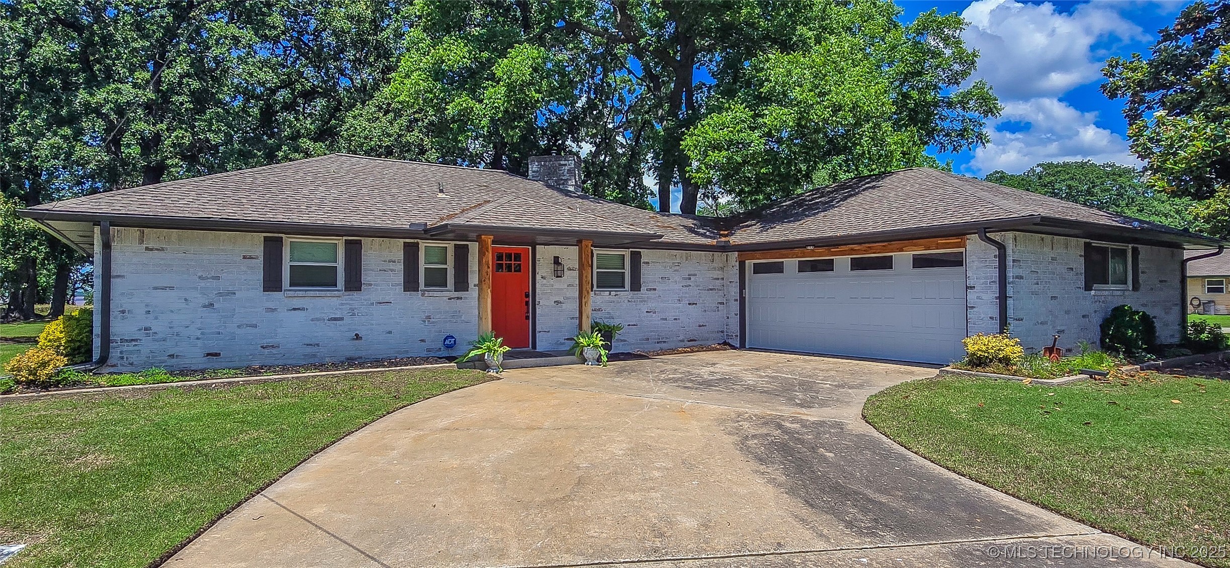 114276 S 4170 Road Property Photo 1