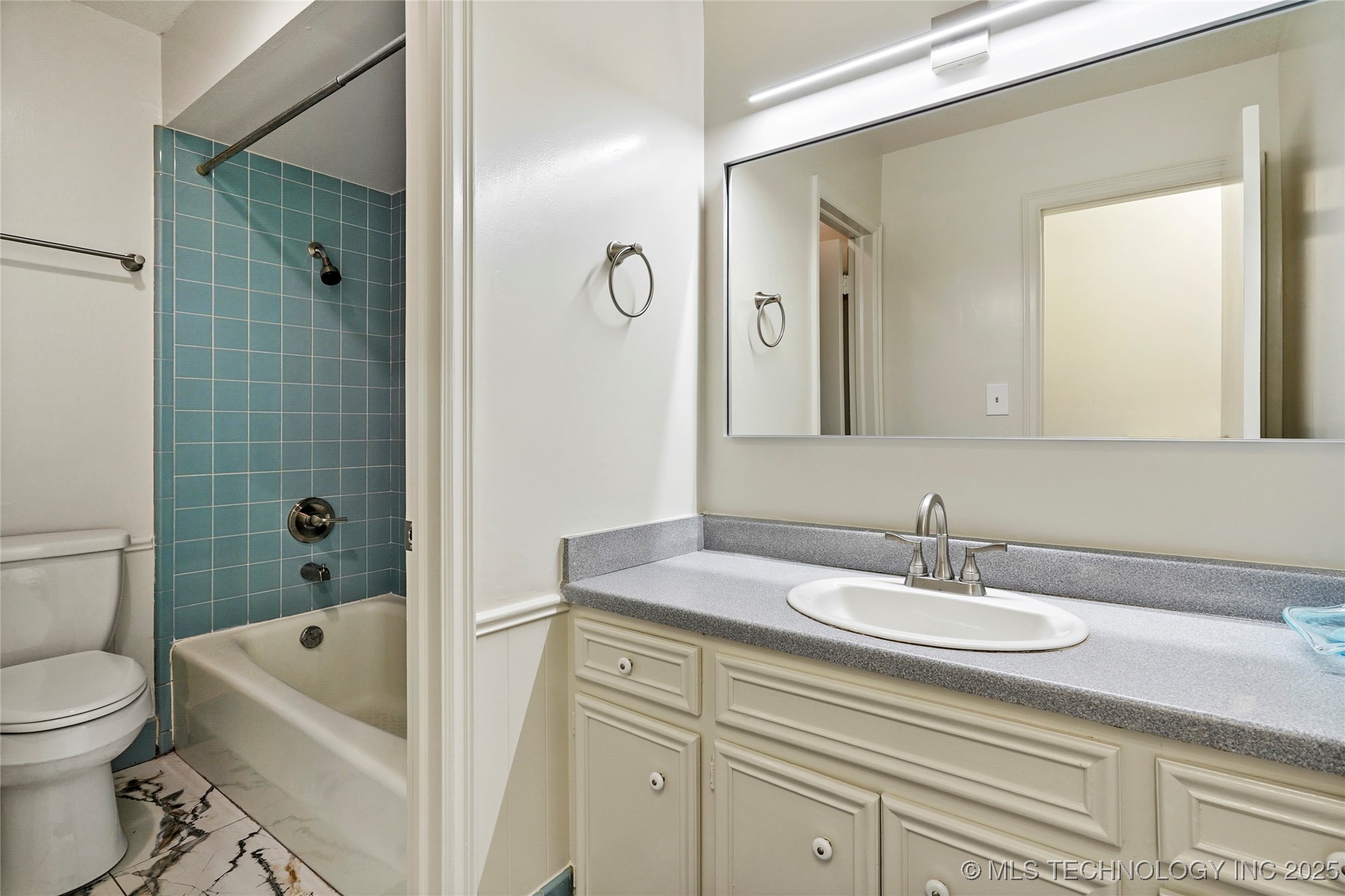 4601 S 66th East Avenue Property Photo 21