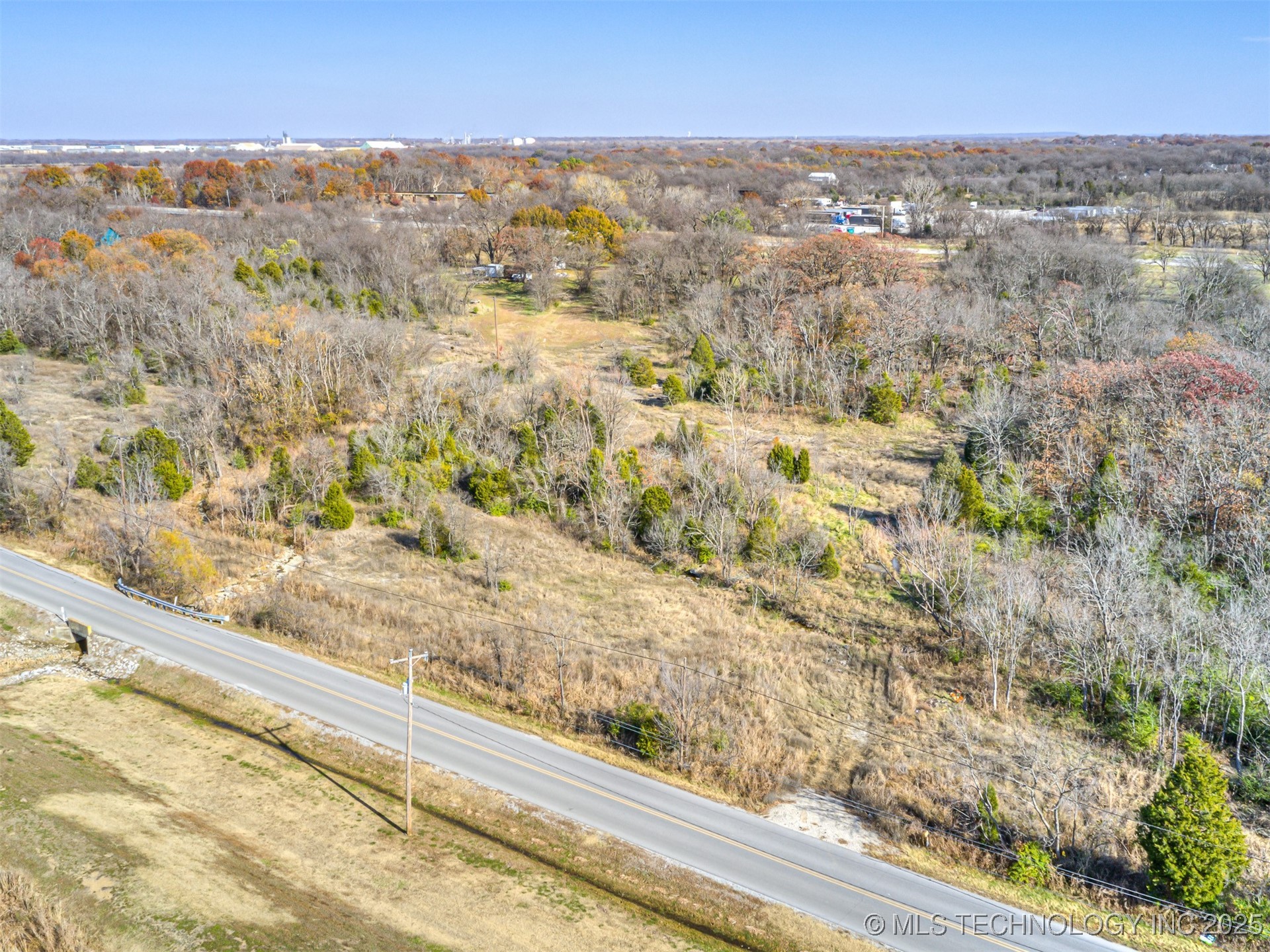 Redbud Drive Property Photo 5