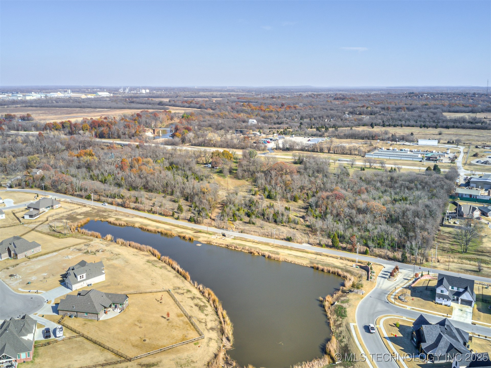 Redbud Drive Property Photo 14