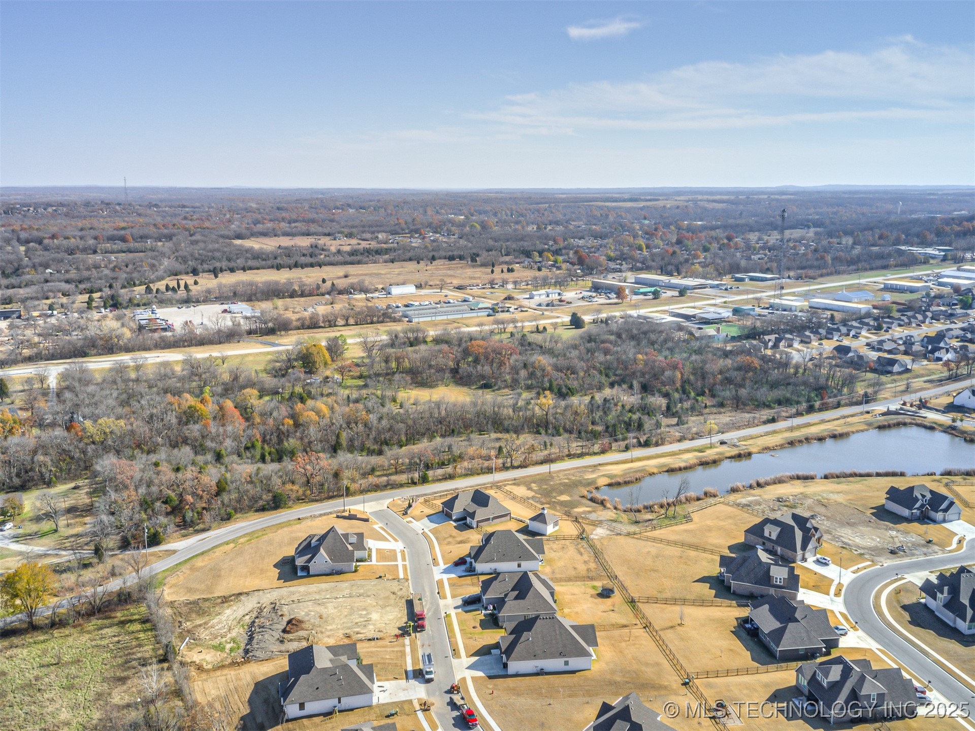 Redbud Drive Property Photo 15