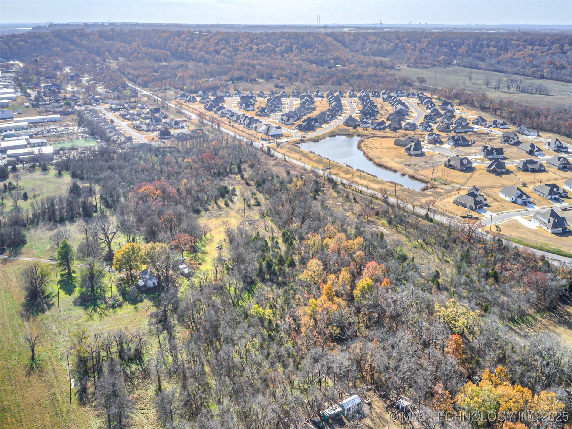 Redbud Drive Property Photo 18