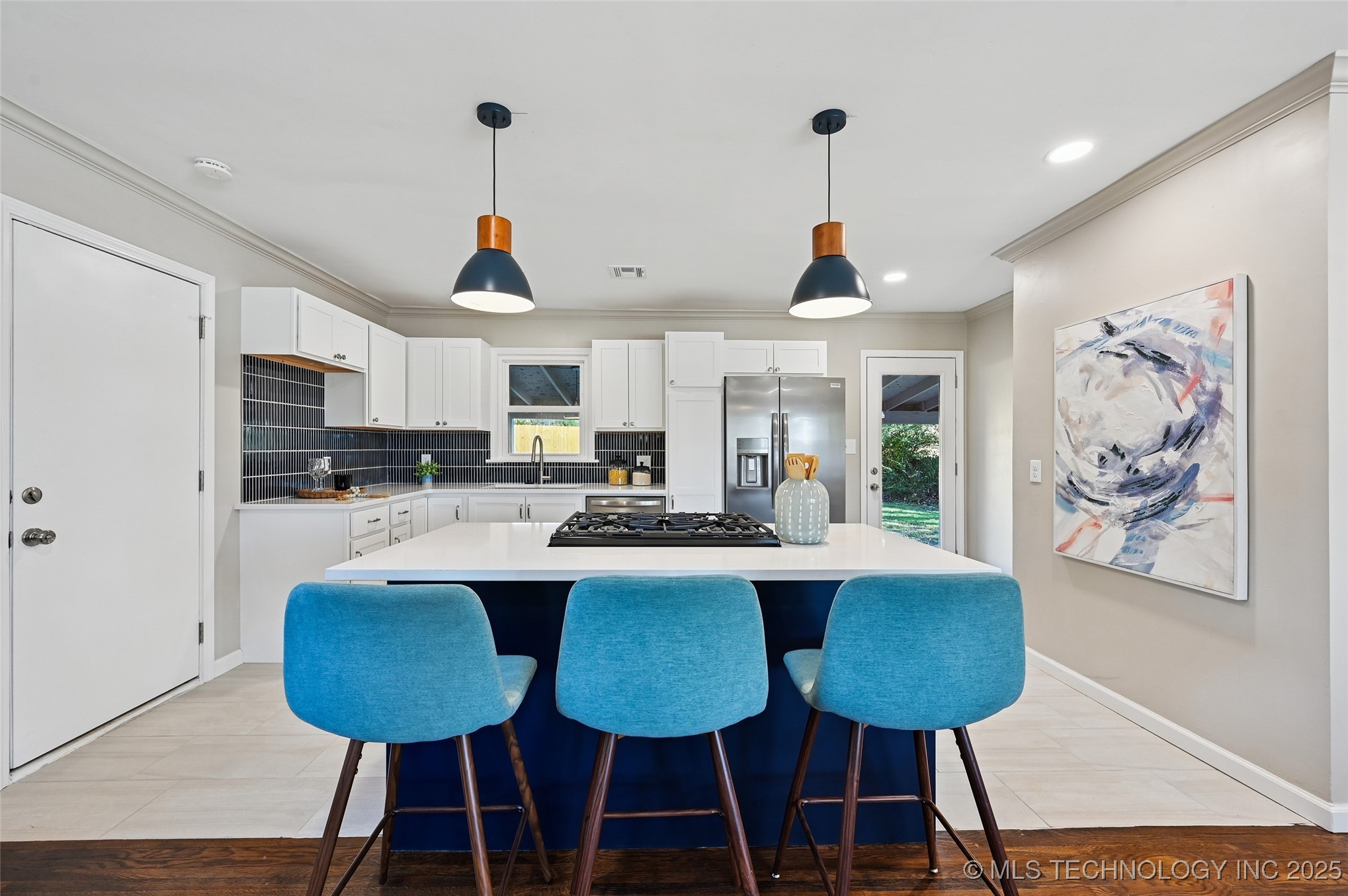 3185 E 26th Street Property Photo 8