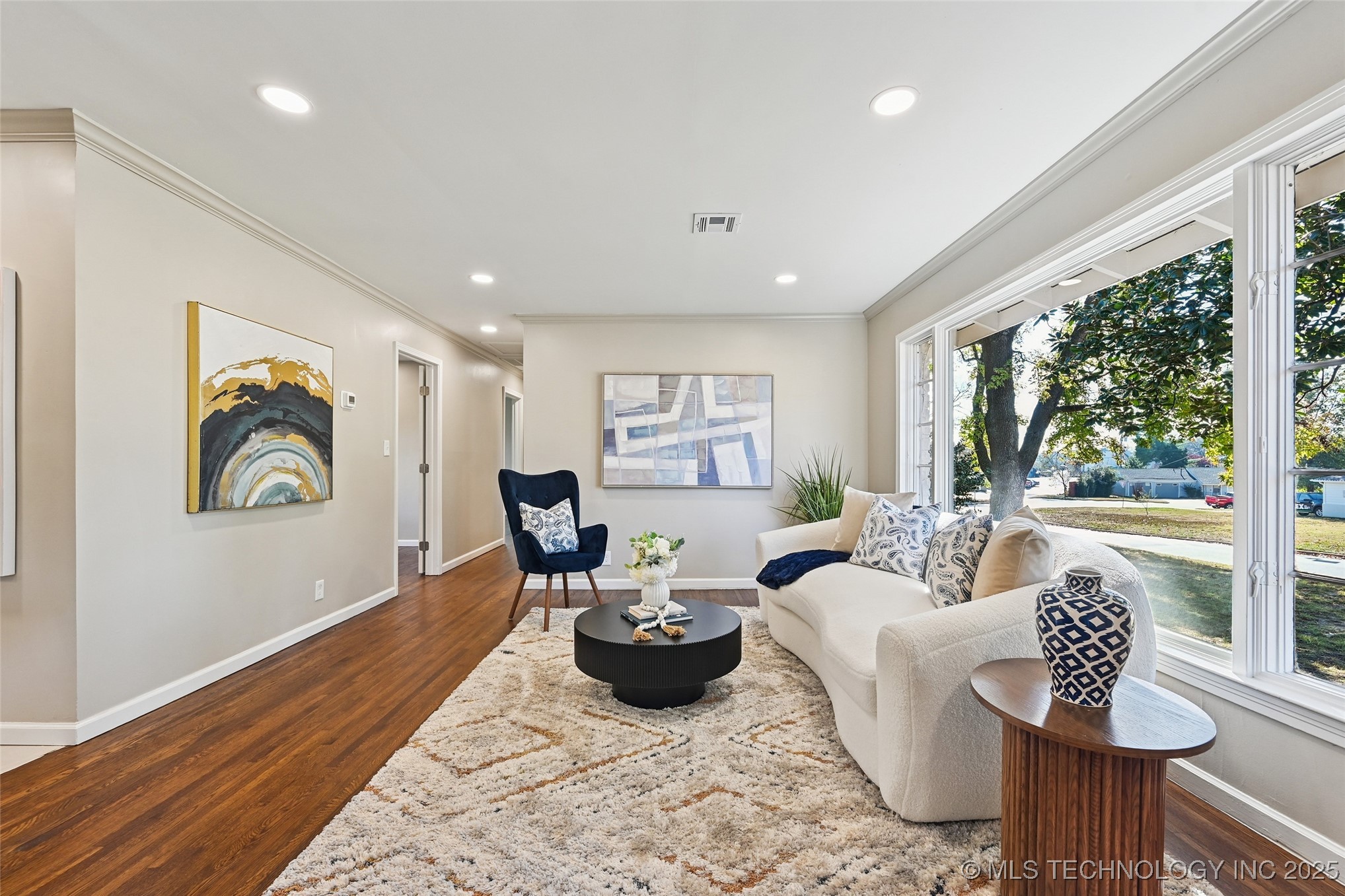 3185 E 26th Street Property Photo 14