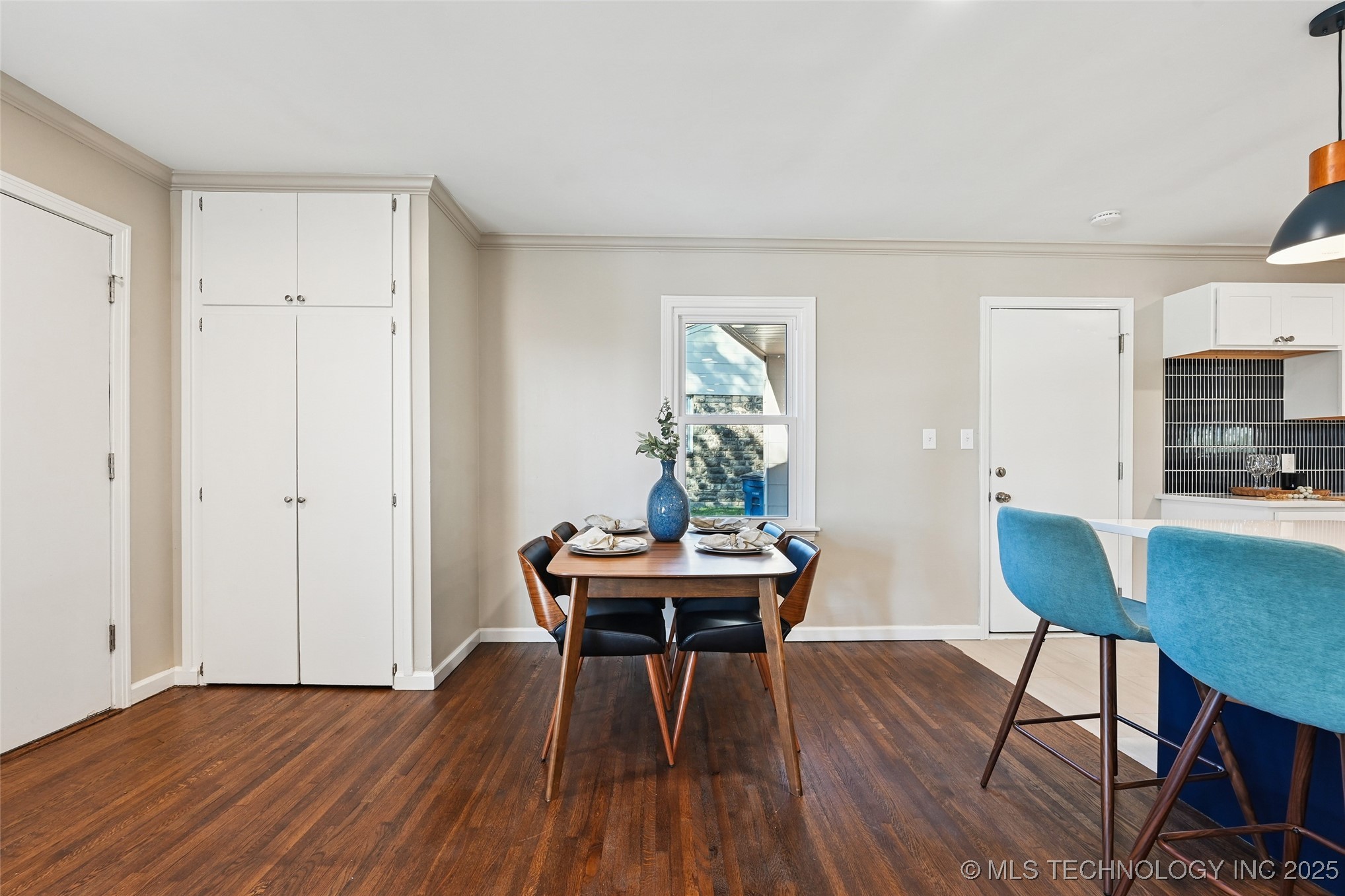 3185 E 26th Street Property Photo 17