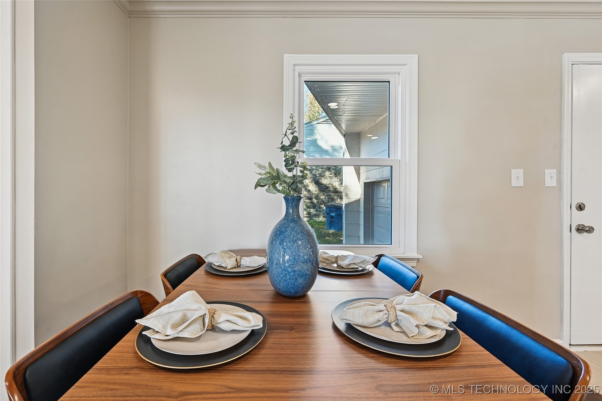 3185 E 26th Street Property Photo 18