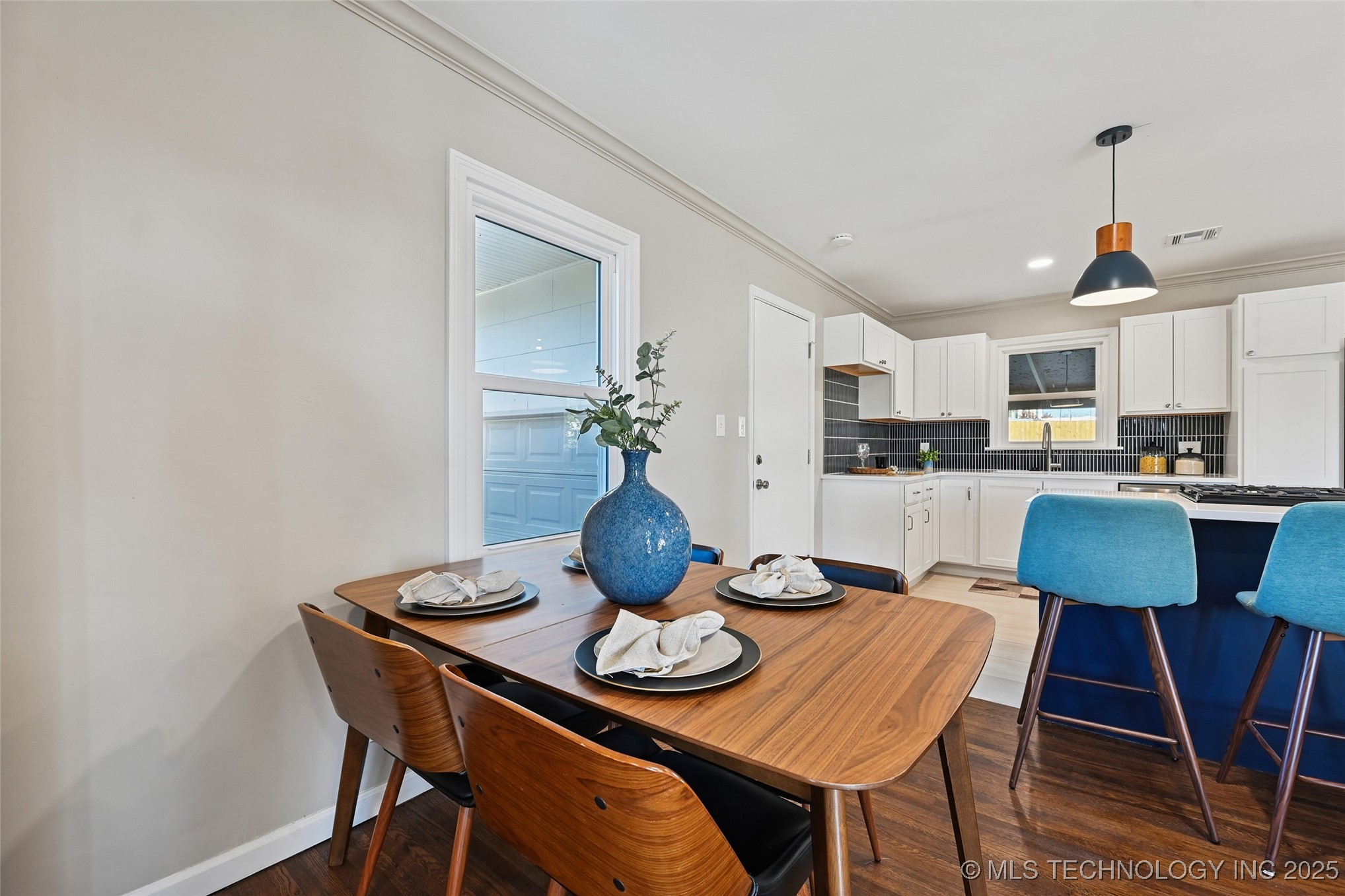 3185 E 26th Street Property Photo 19