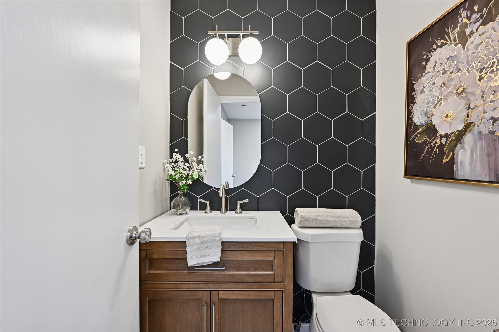 3185 E 26th Street Property Photo 29