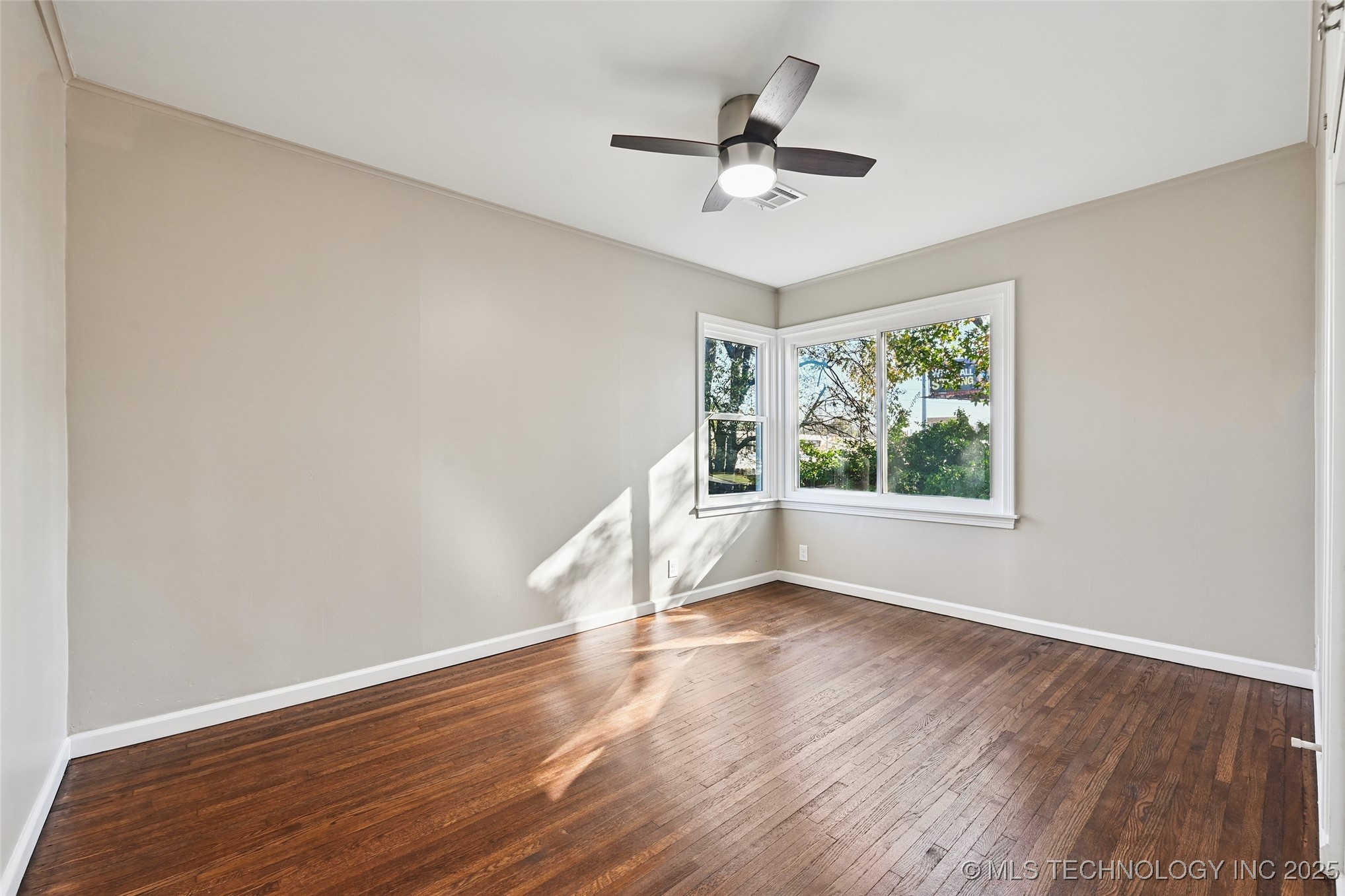 3185 E 26th Street Property Photo 30