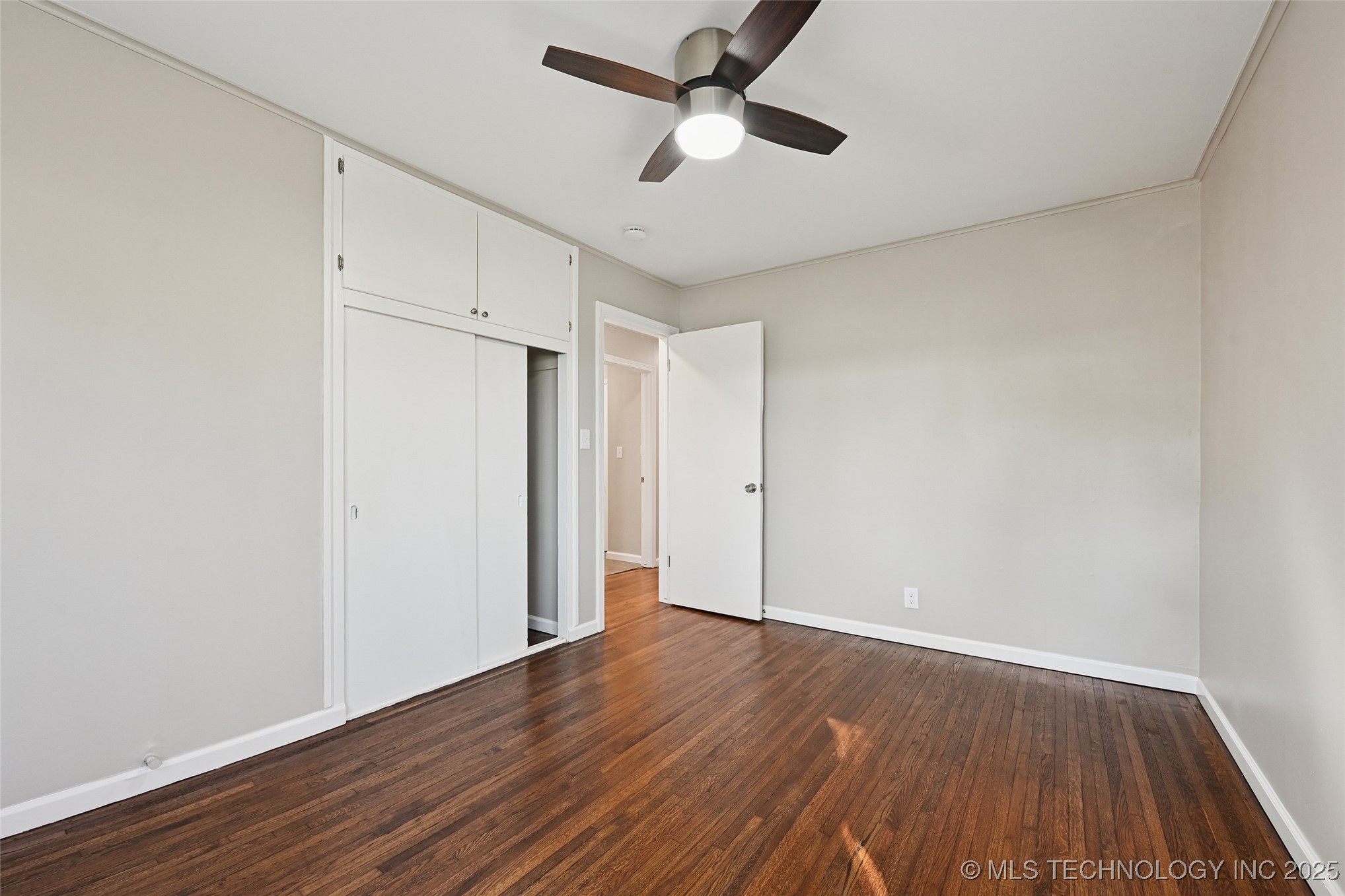 3185 E 26th Street Property Photo 31