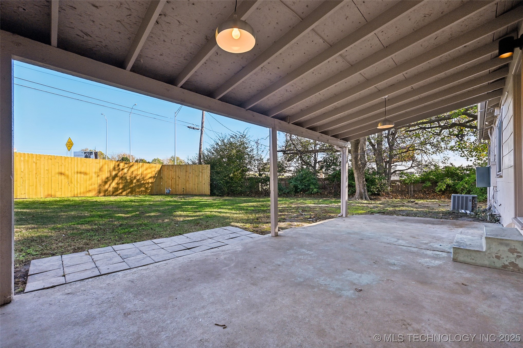 3185 E 26th Street Property Photo 33