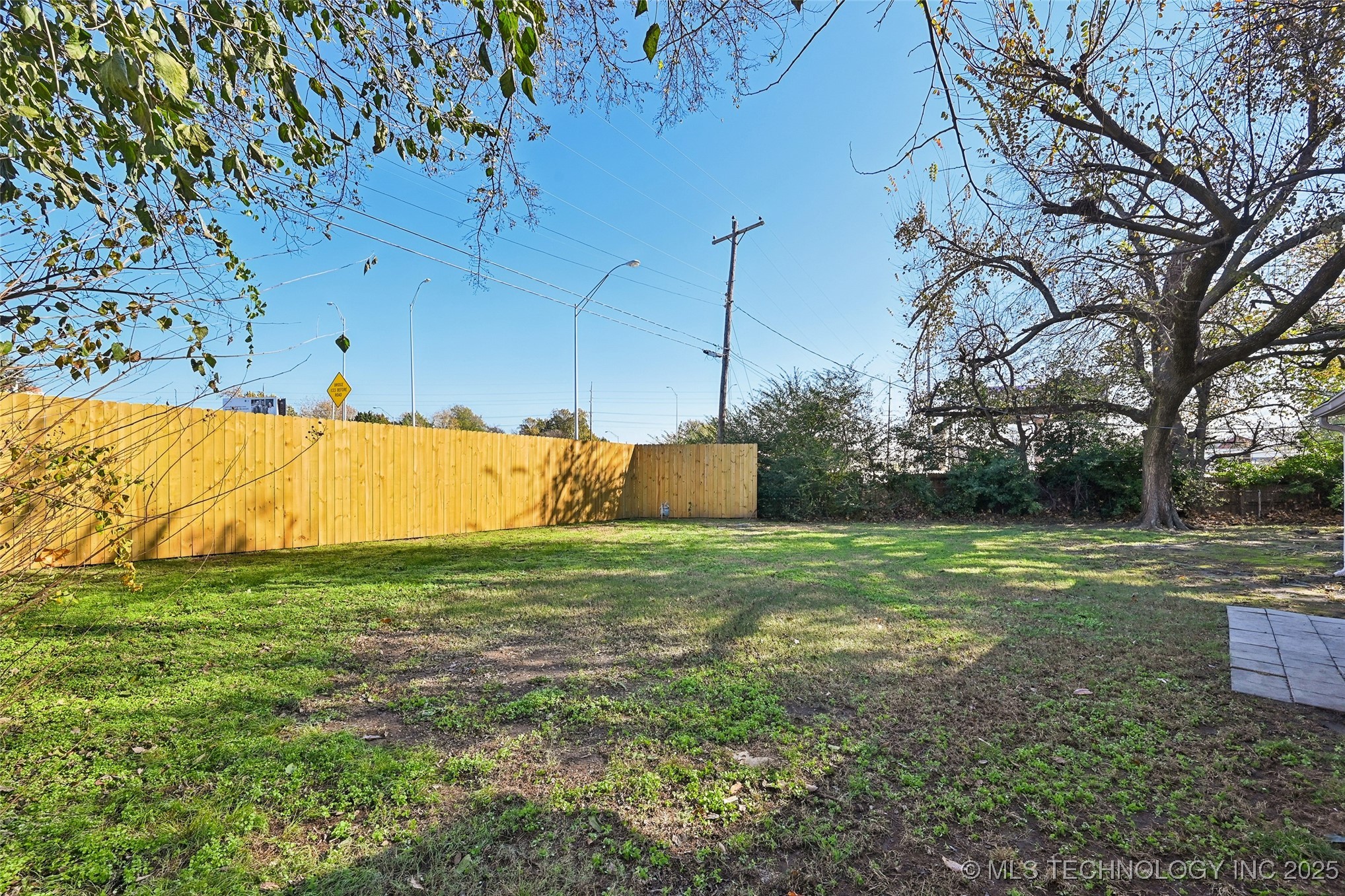 3185 E 26th Street Property Photo 36