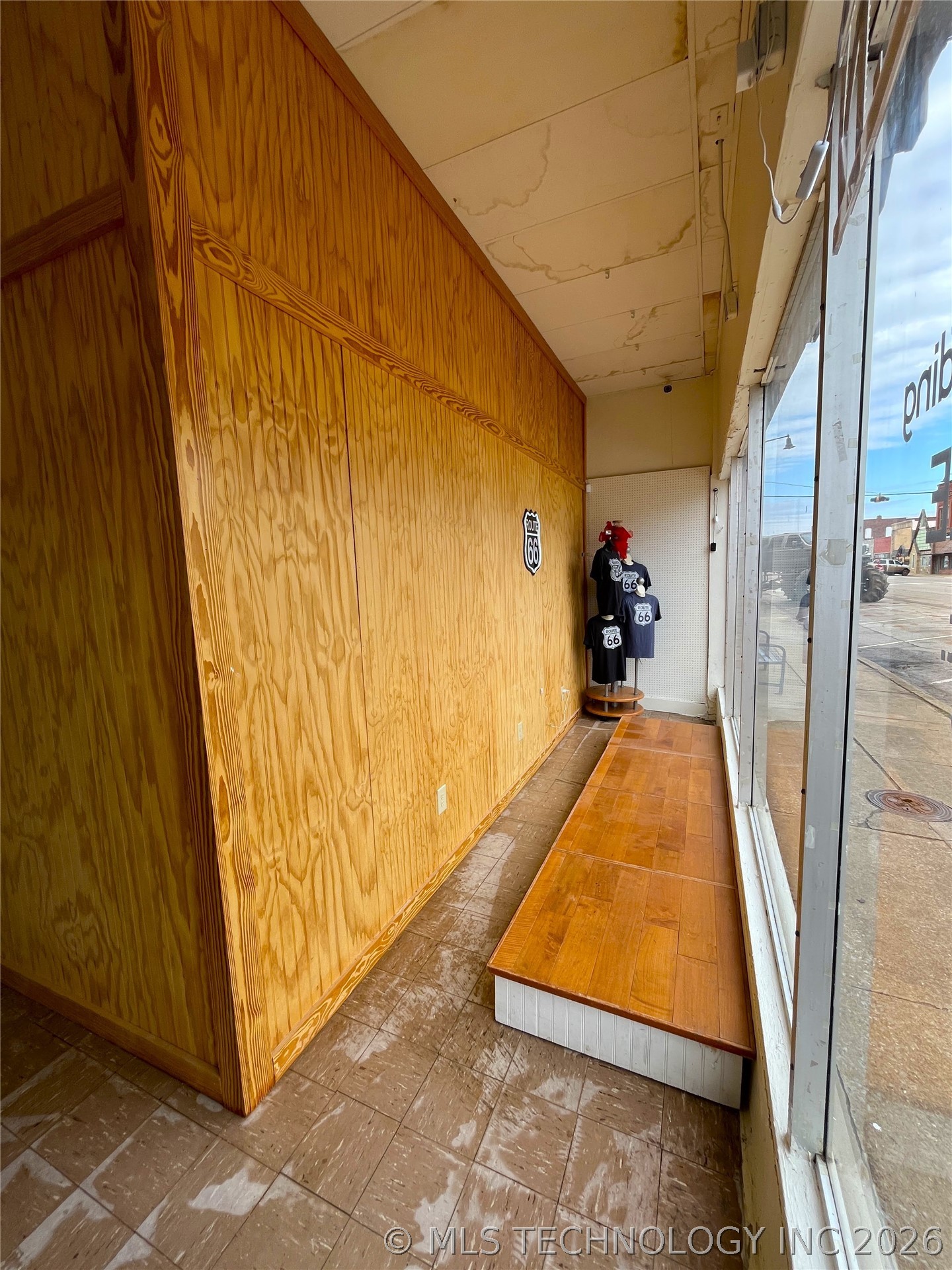316 W Main Street Property Photo 2