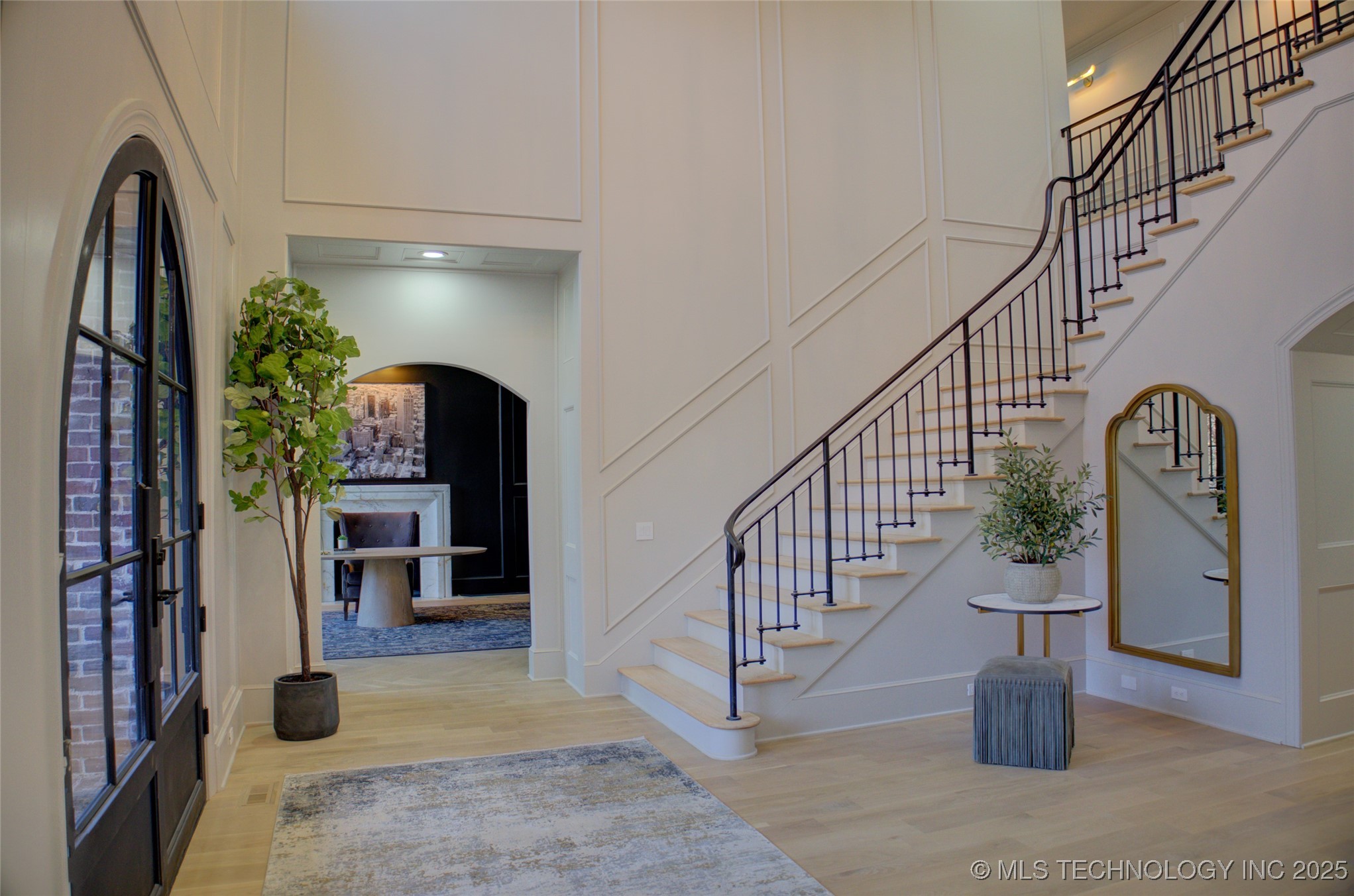 11147 S Quebec Avenue Property Photo 8