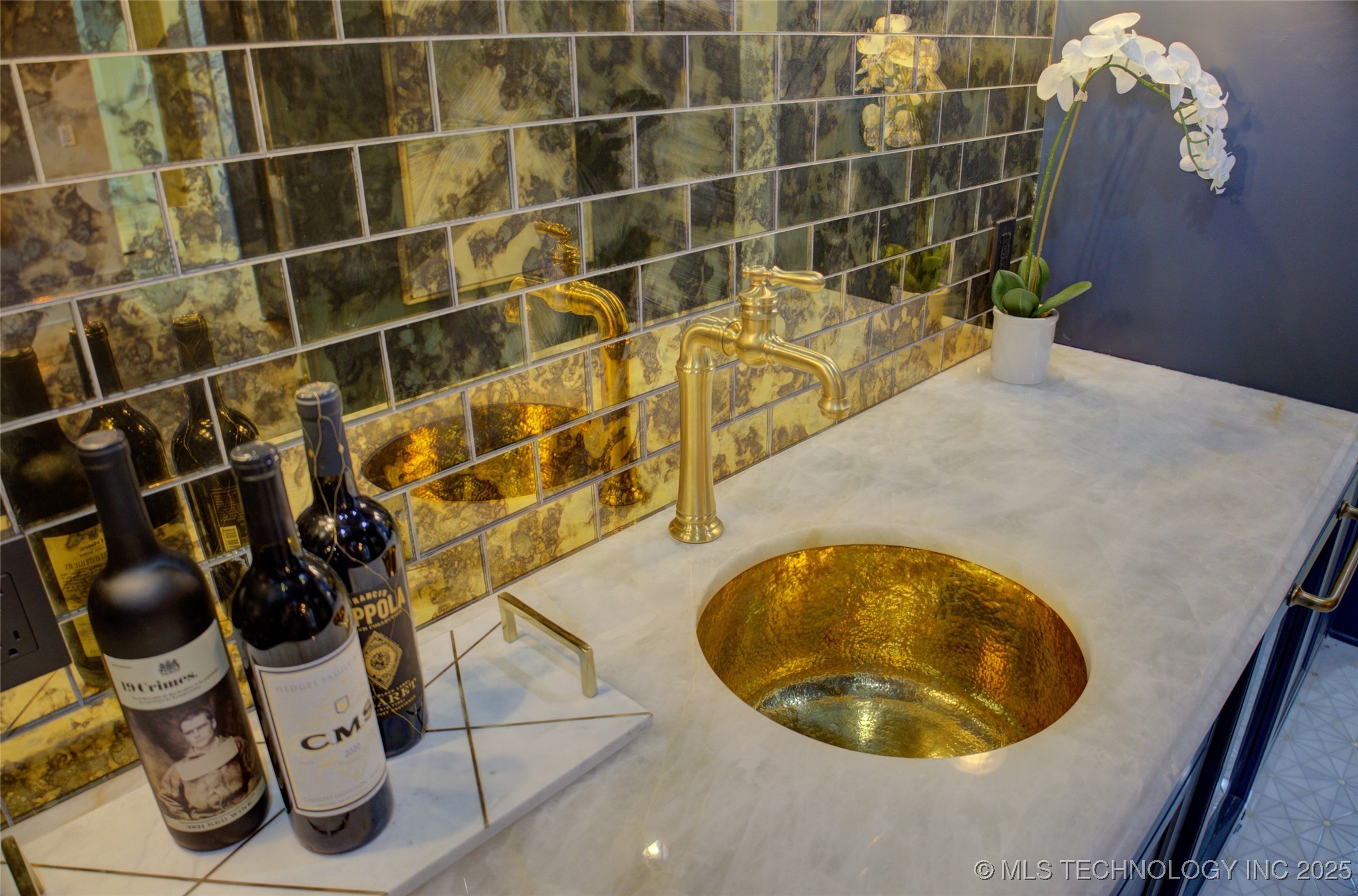 11147 S Quebec Avenue Property Photo 18