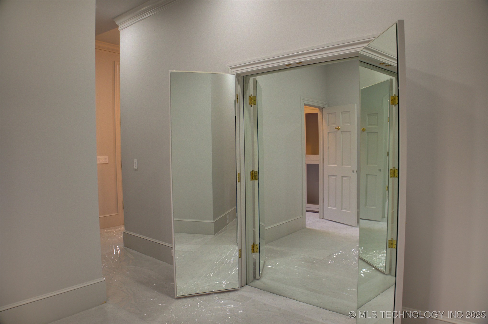 11147 S Quebec Avenue Property Photo 46