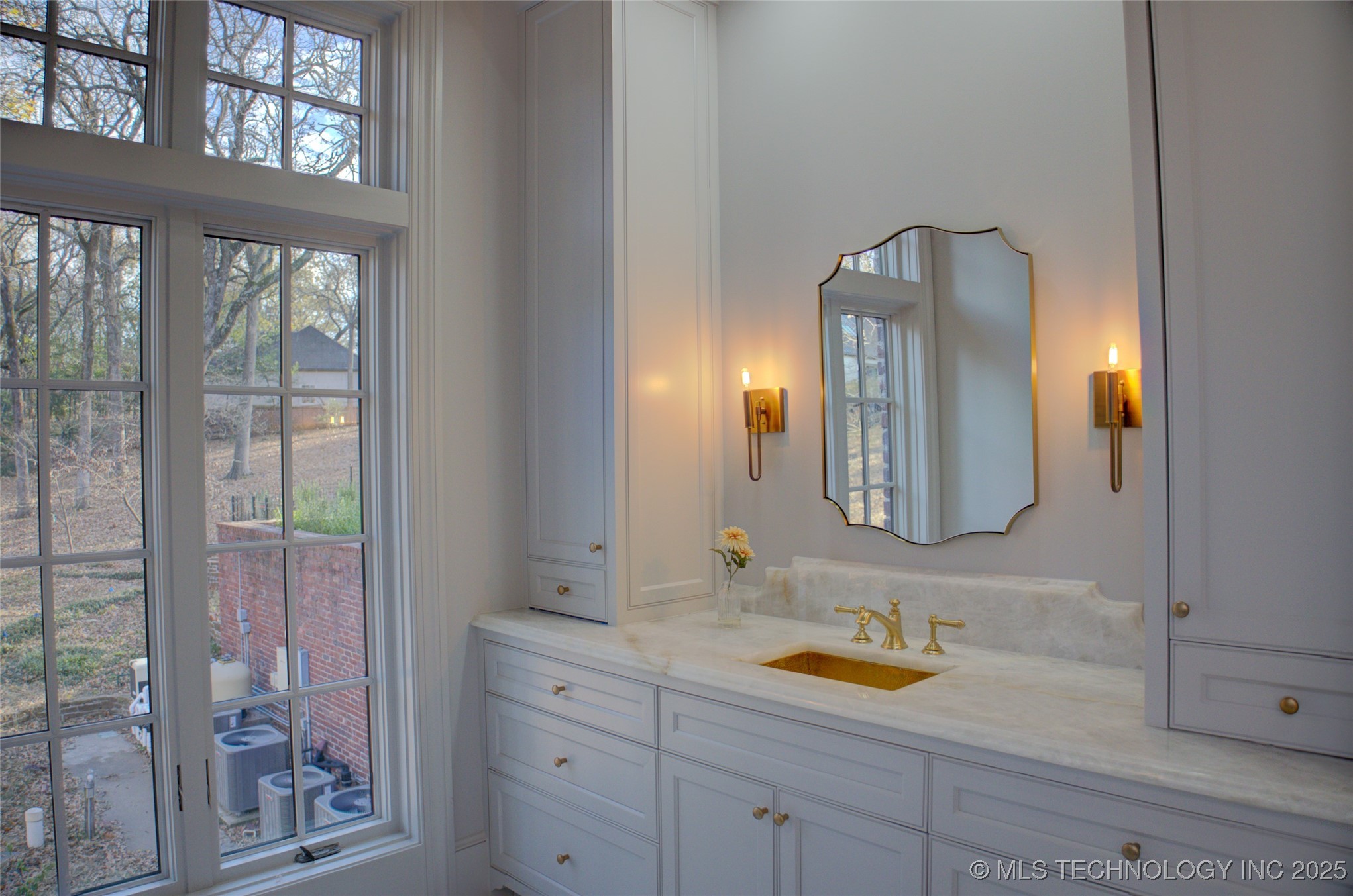 11147 S Quebec Avenue Property Photo 52